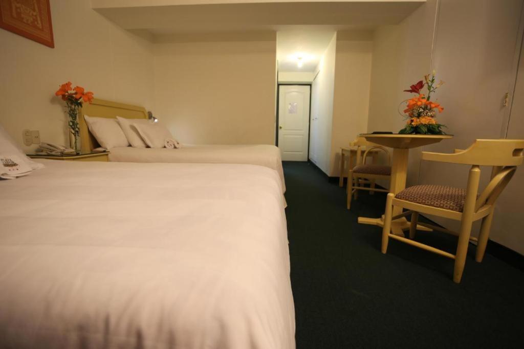 Economy Twin Room photo 3