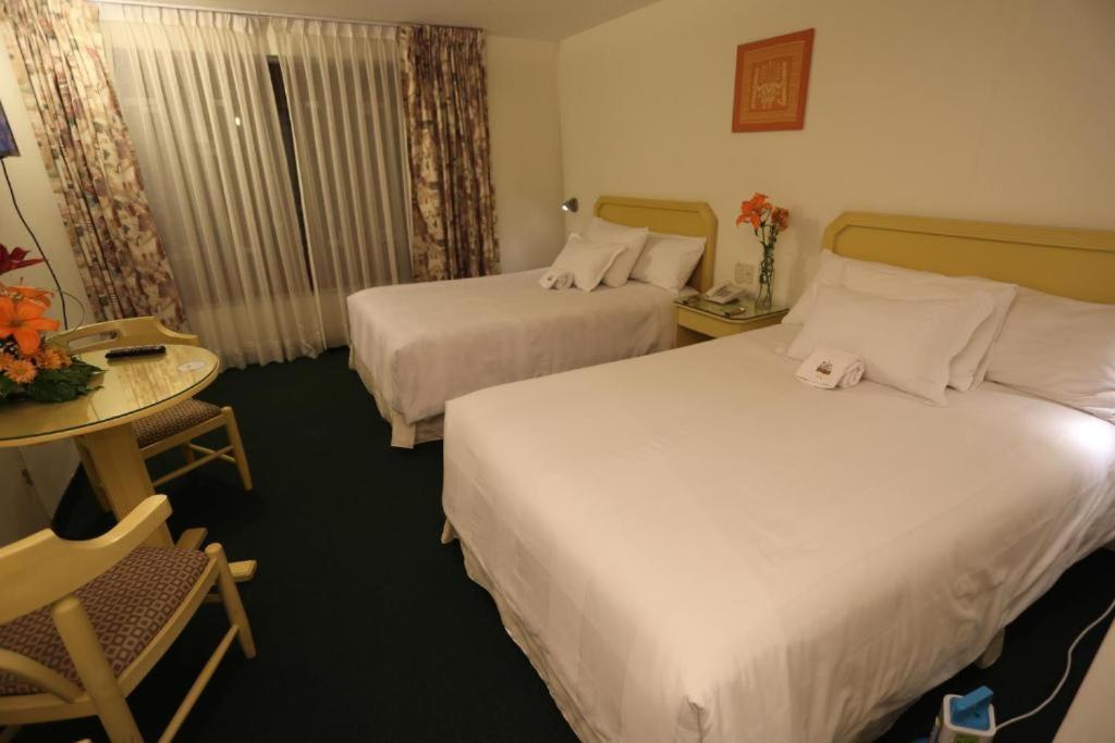 Economy Twin Room photo 2