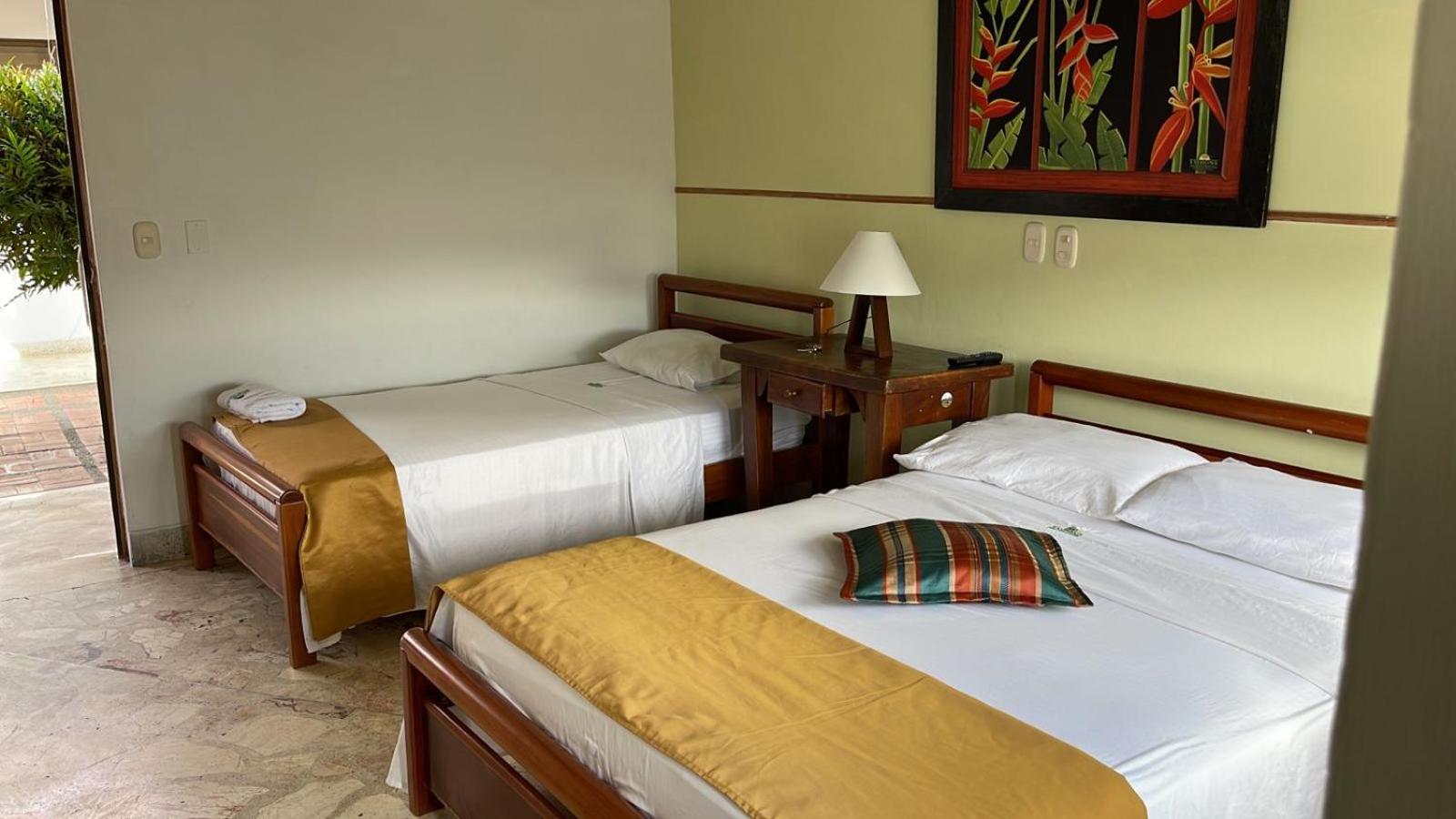 Deluxe Double Room with Extra Bed photo 1