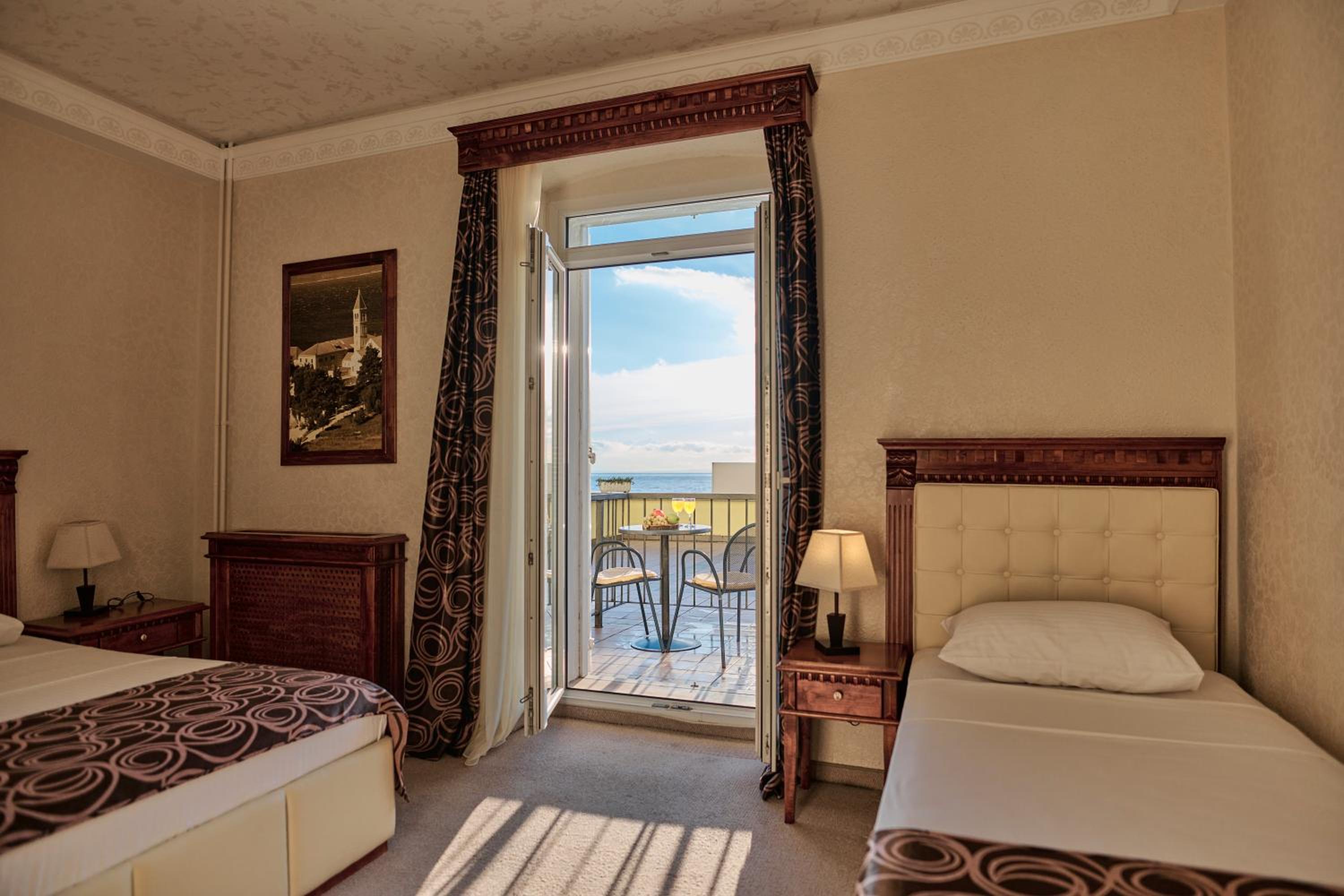 Family Room with Sea View (2 Adults + 1 Children) photo 3