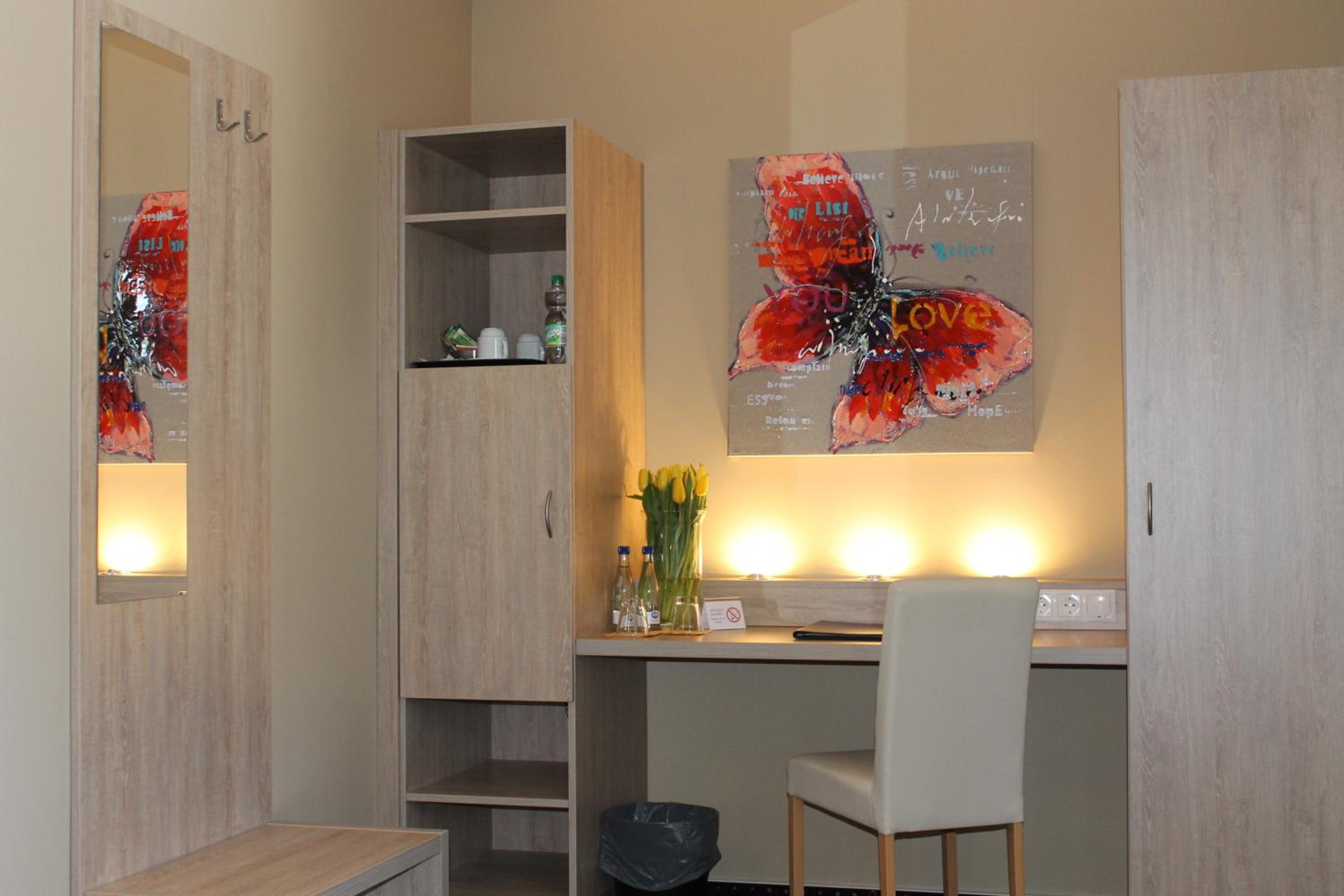 Double Room - Photo 18