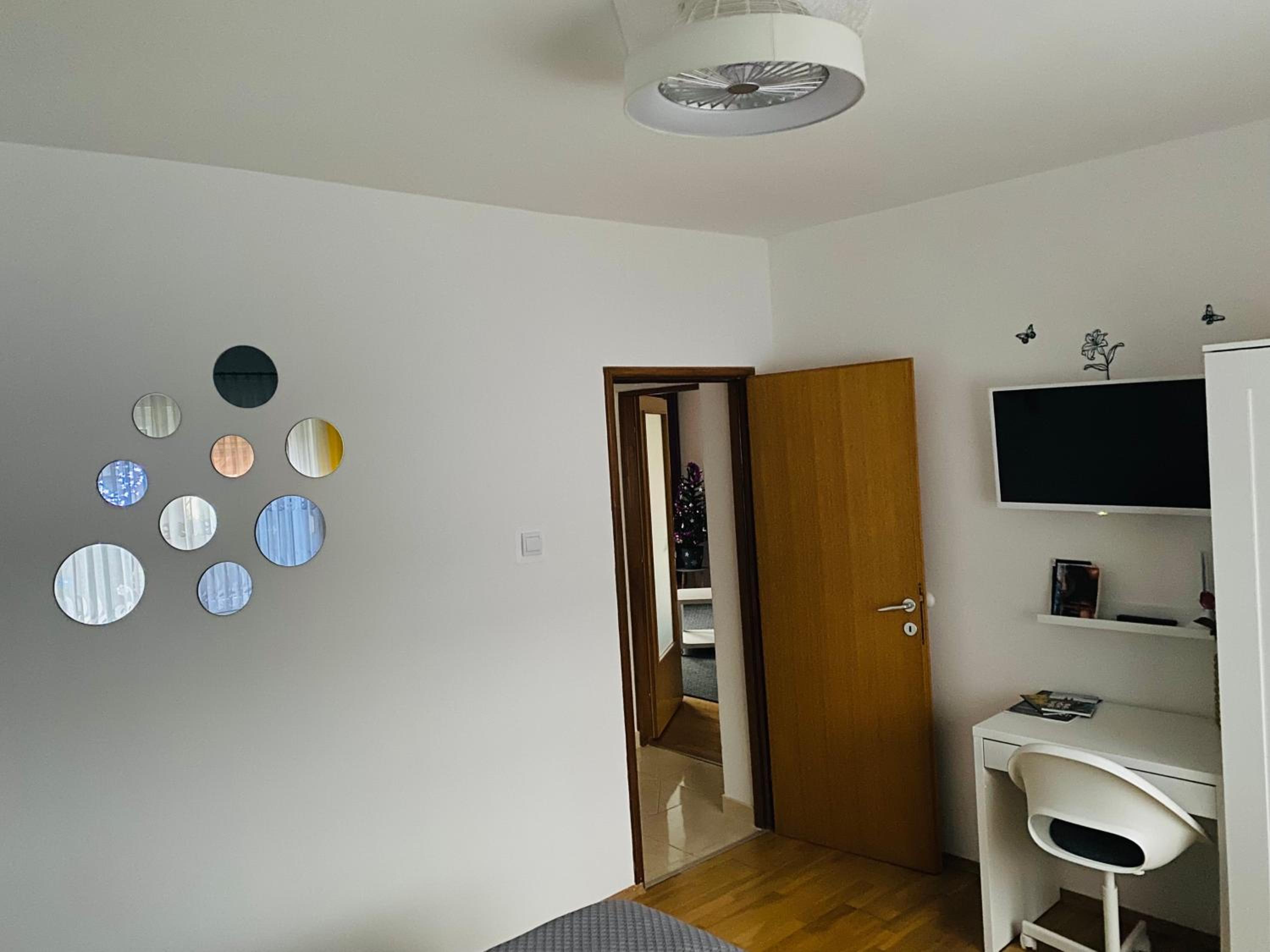 Apartment - Photo 14