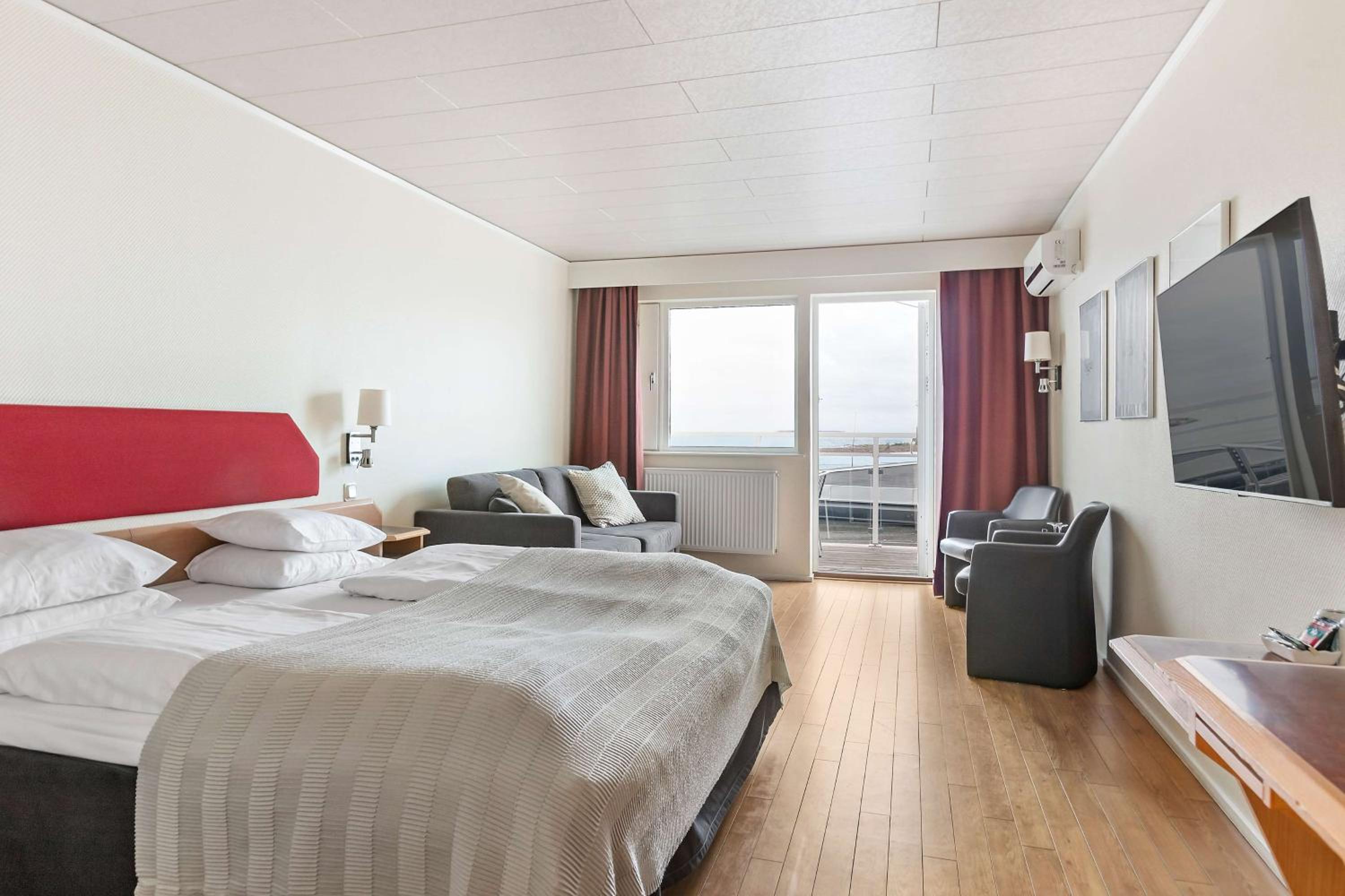 King Room with Sea View - Photo 10