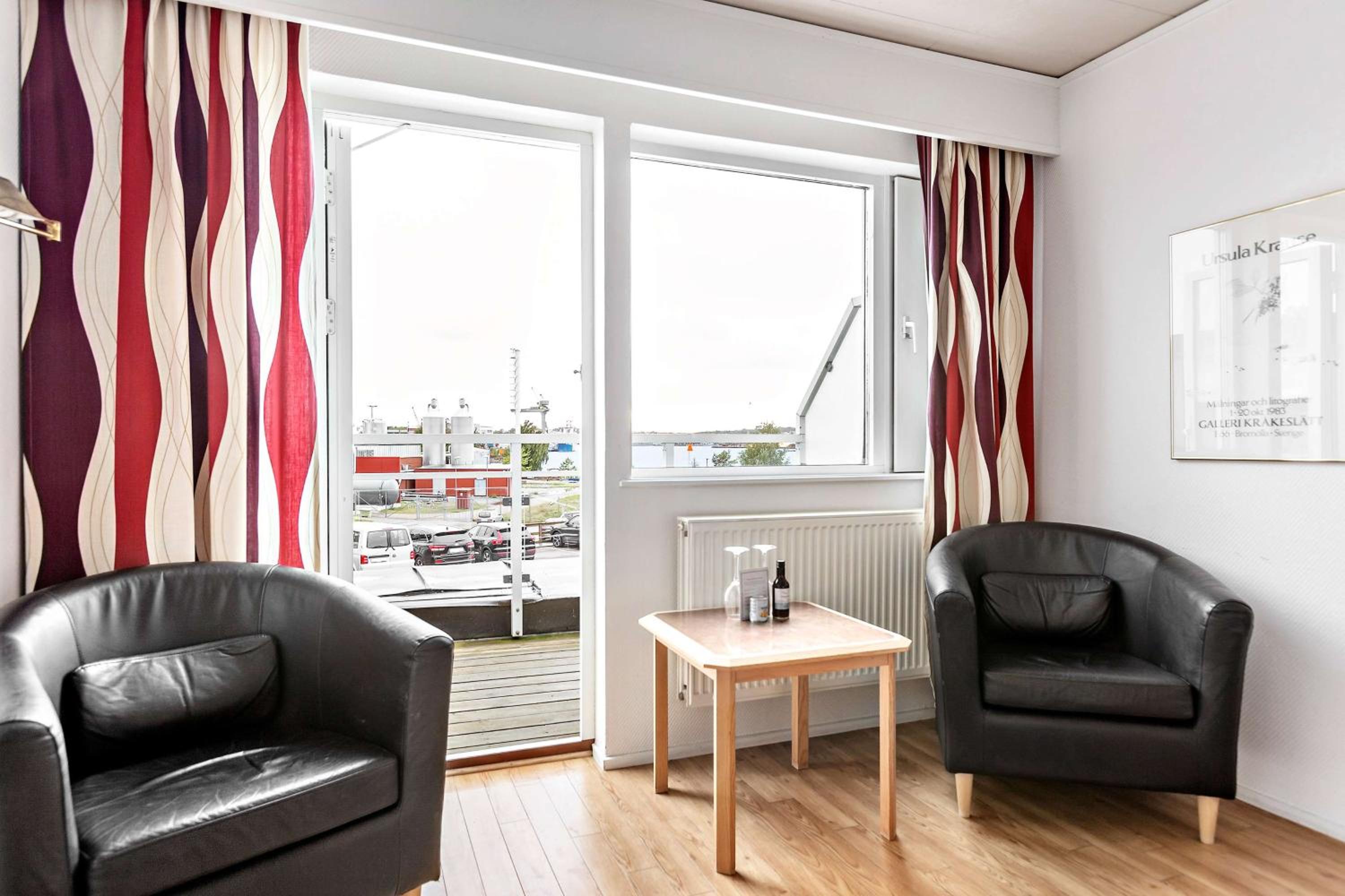 Standard Queen Room - Photo 4