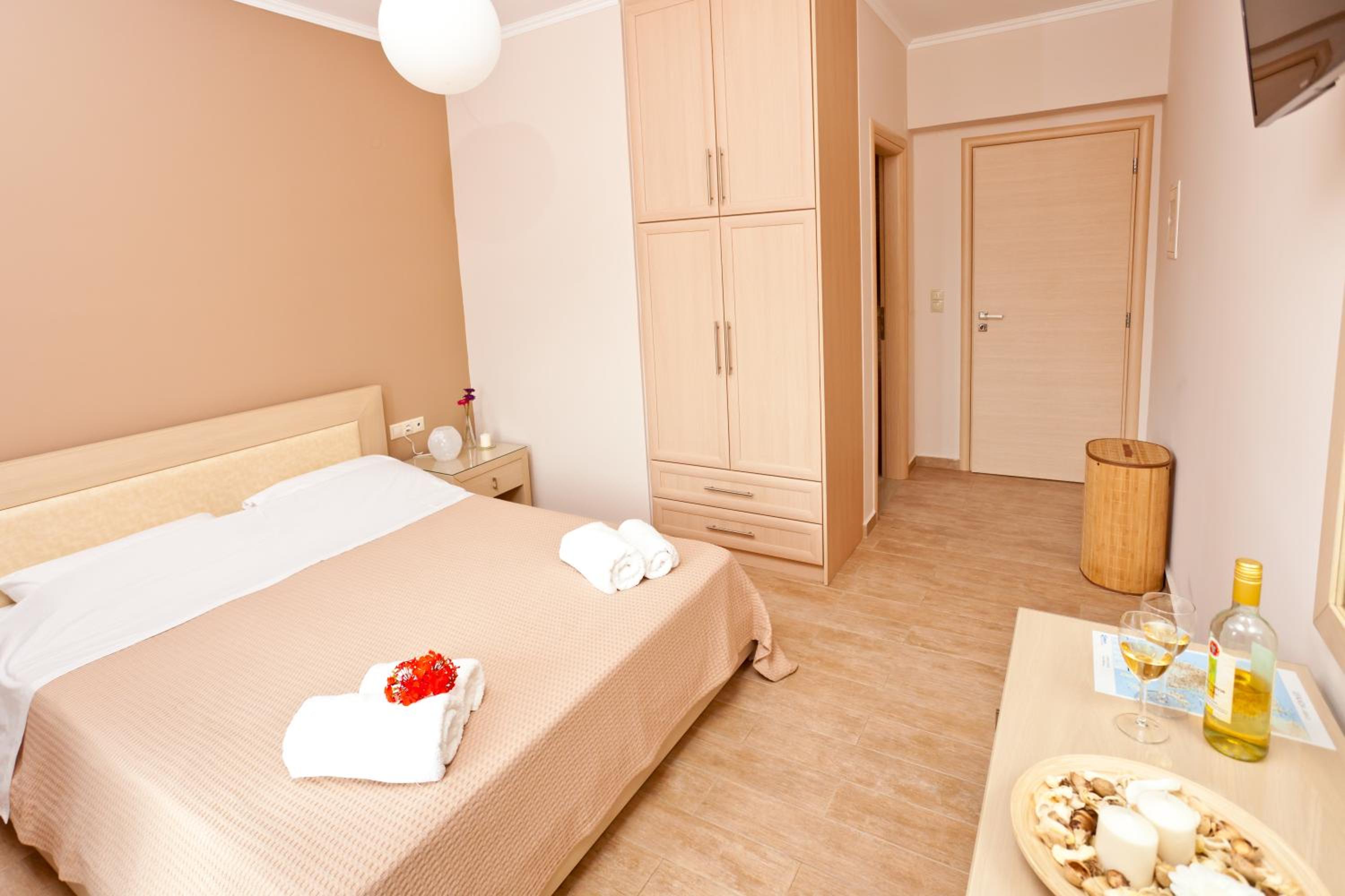Deluxe Double Room with Mountain View