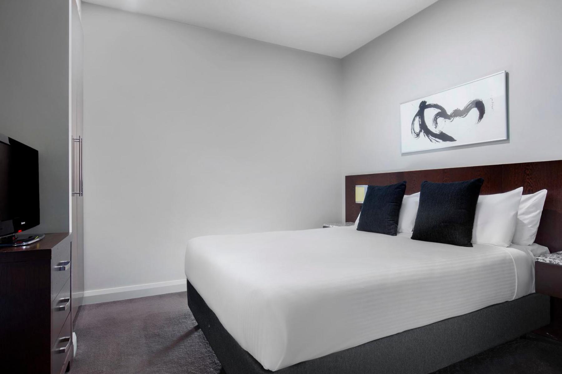 One-Bedroom Suite - Photo 1