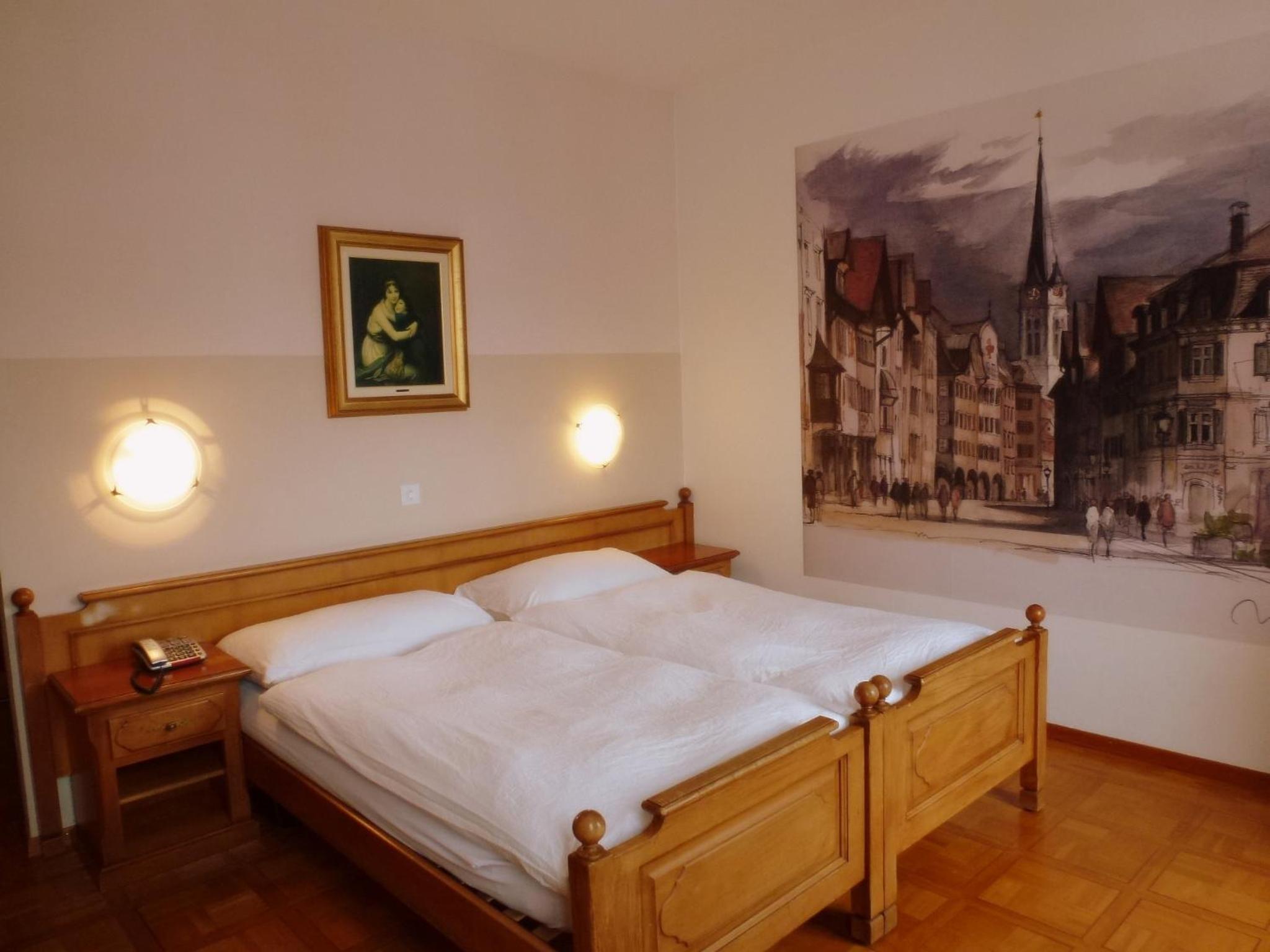 Double Room - Photo 12
