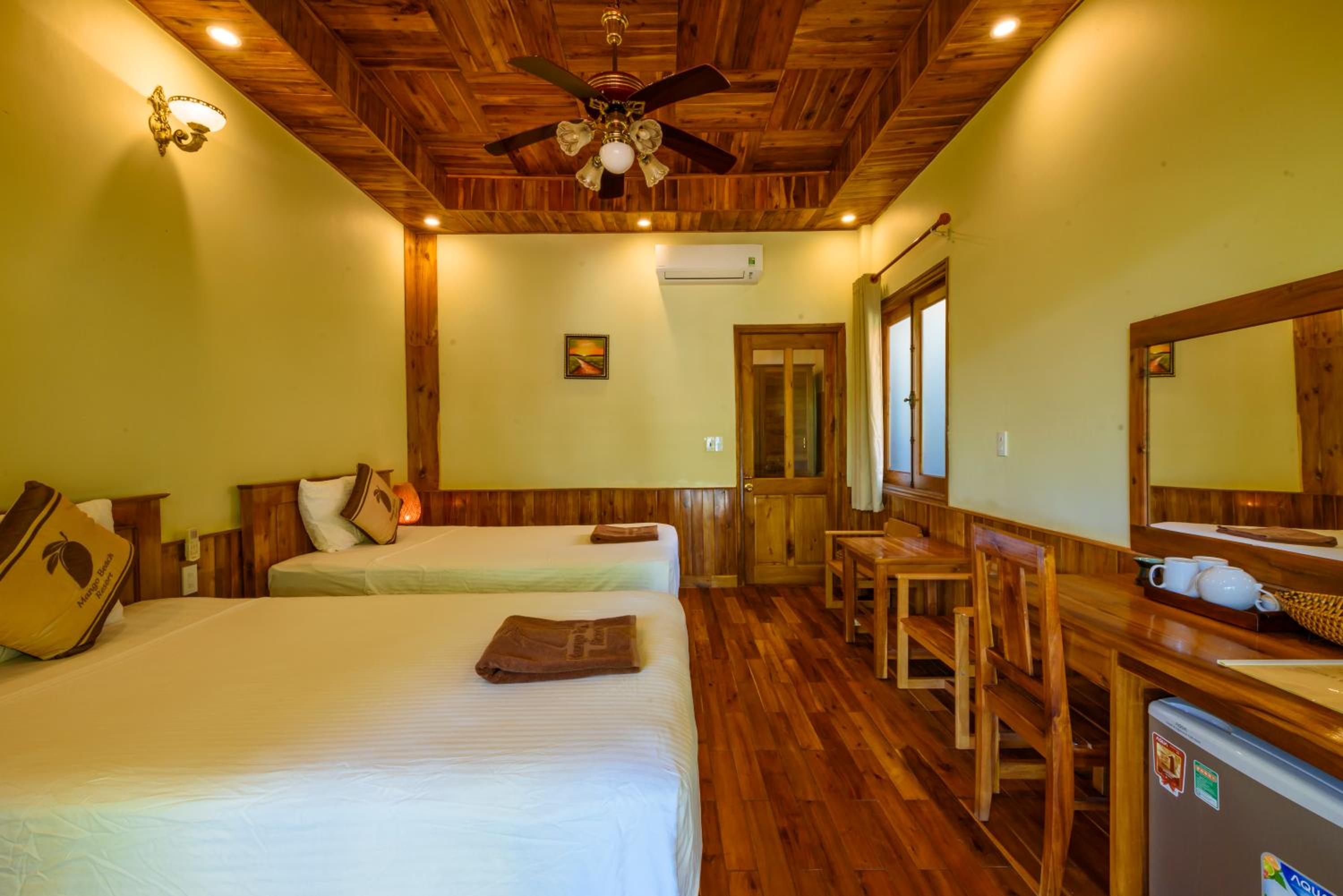 Quadruple Room with Sea View