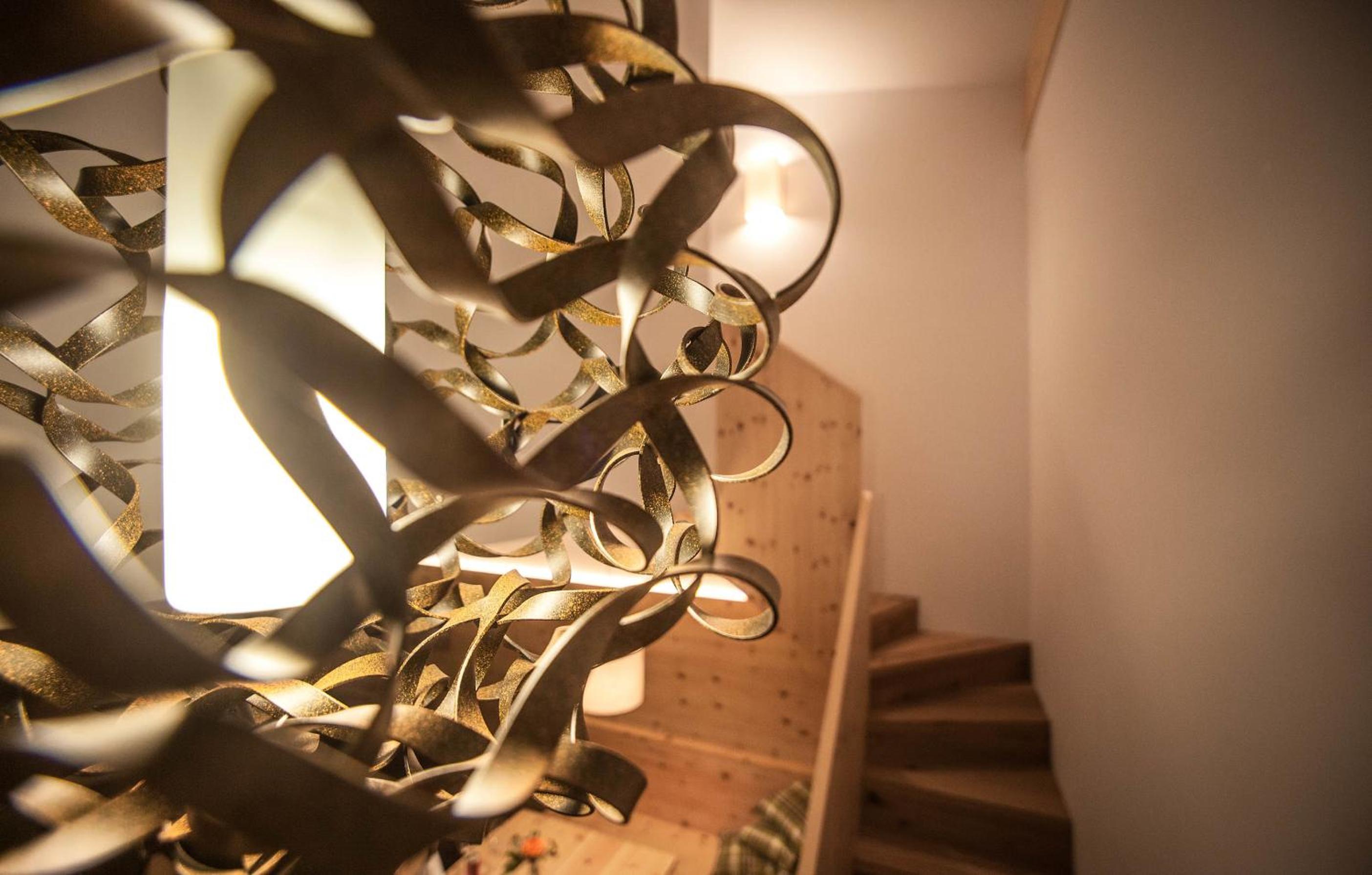 Suite - Split Level - Photo 7