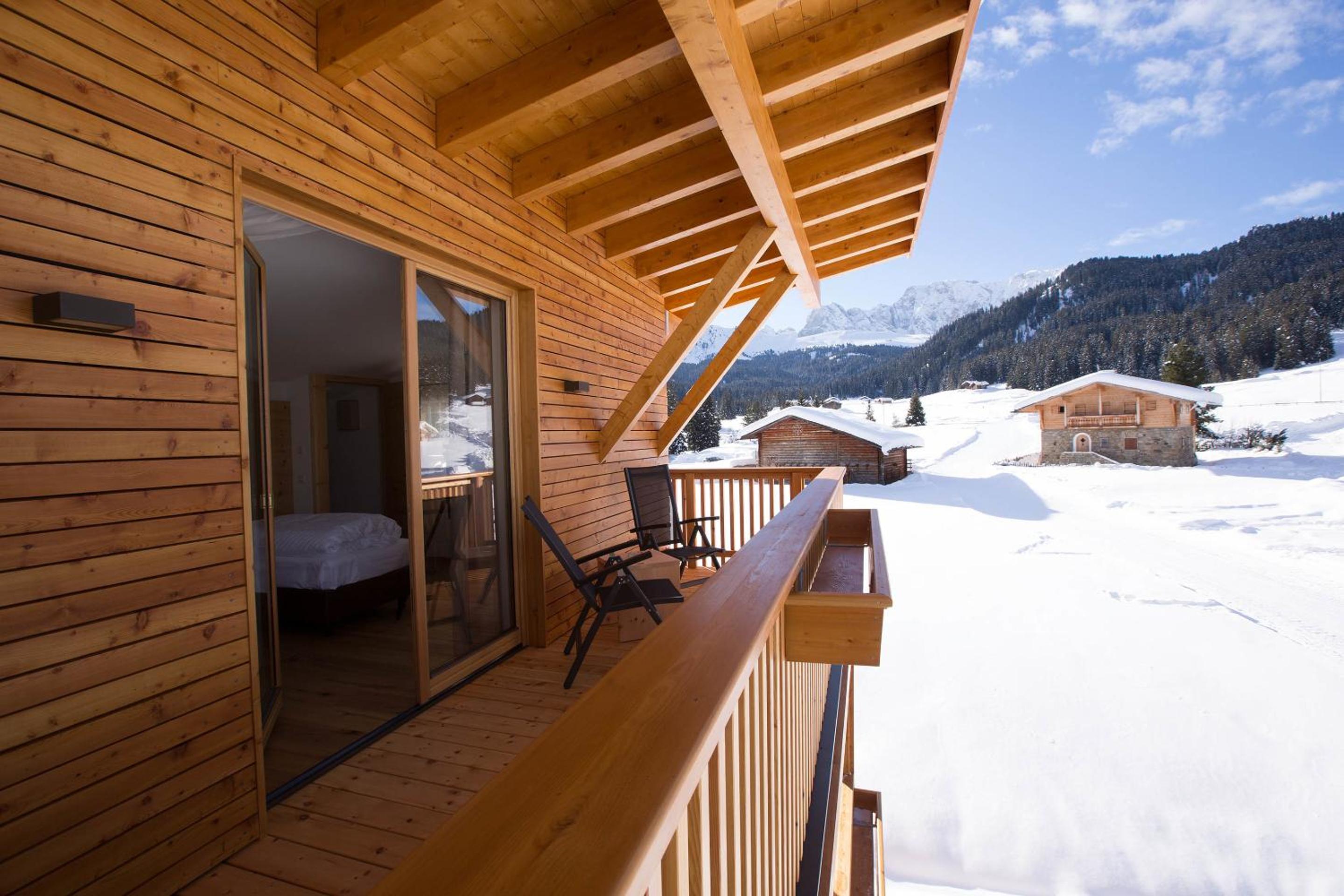 Suite - Split Level - Photo 6