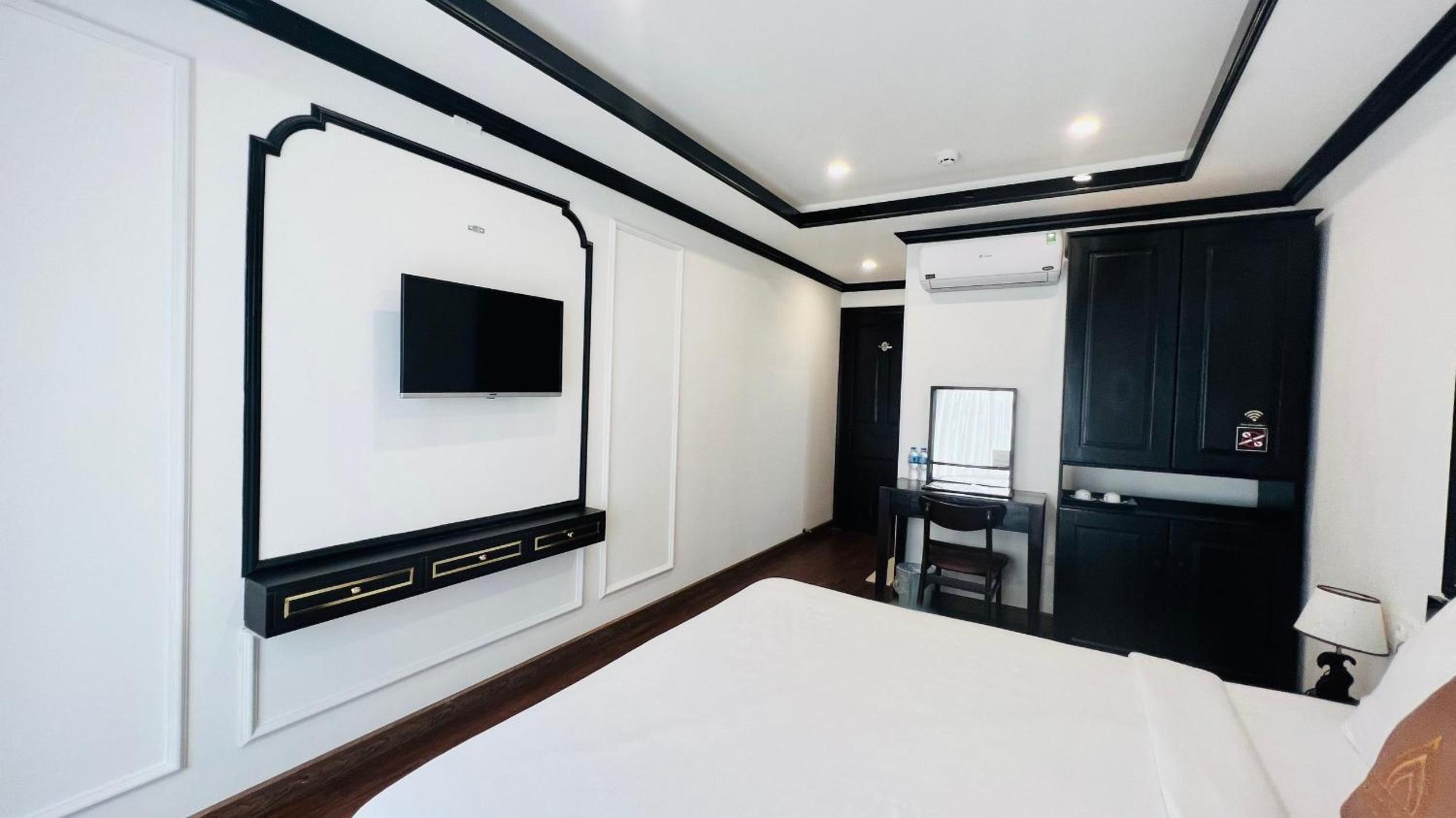 Deluxe Double Room photo 3