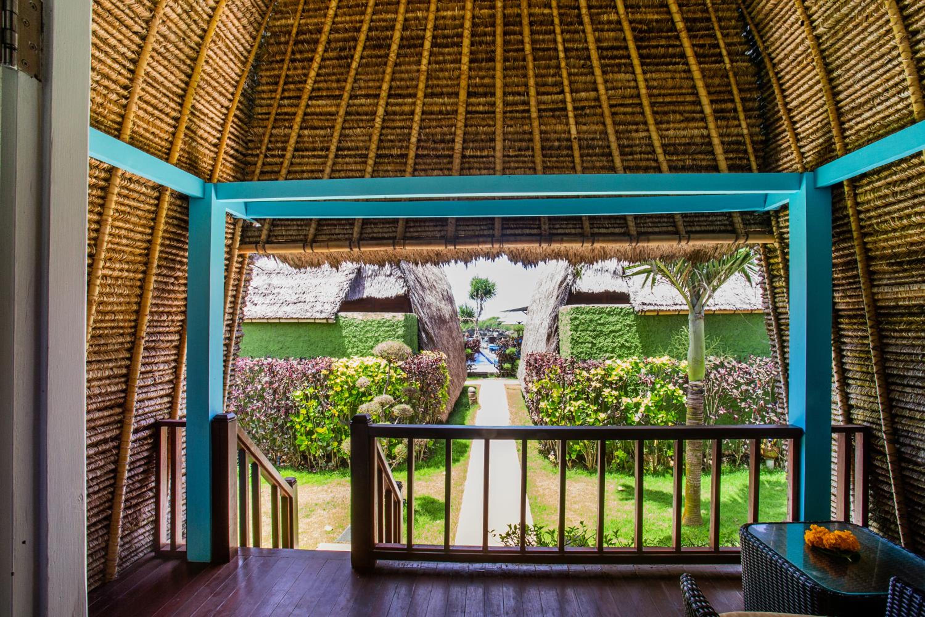 Deluxe Bungalow with Garden View - Photo 7