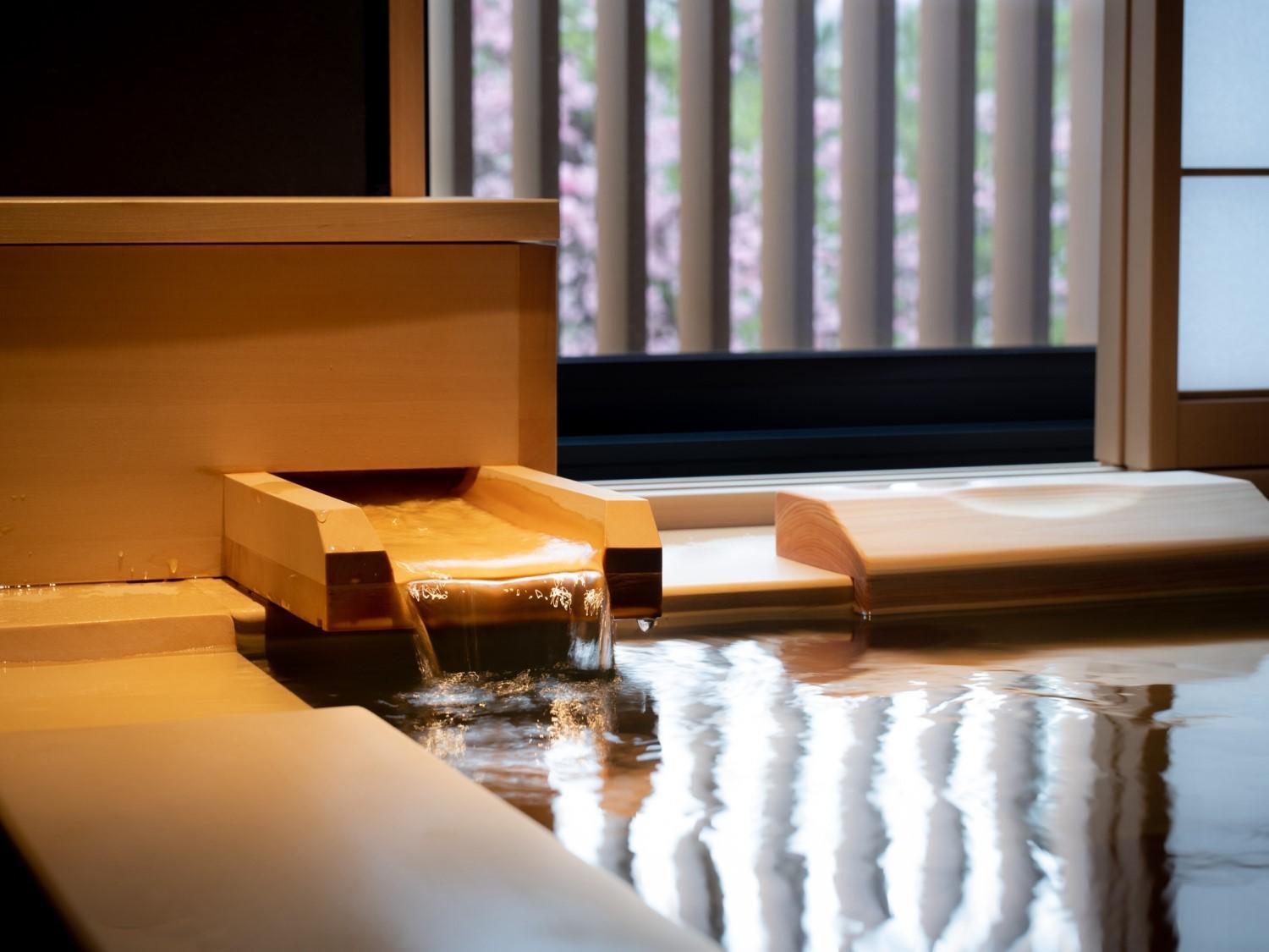 Fufu Luxury Corner Suite with Hot Spring Bath