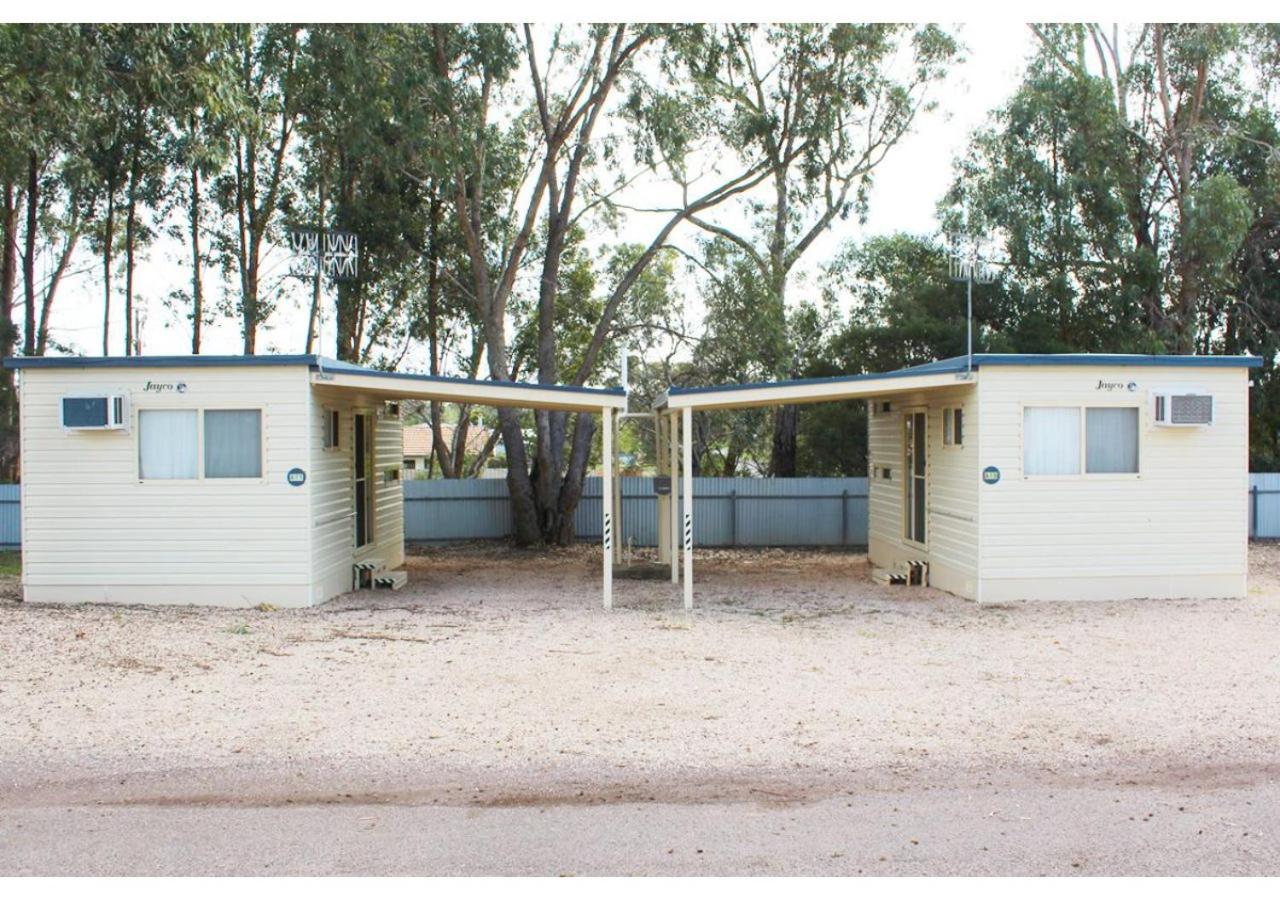 Economy Studio -Sleeps 6 (No Ensuite) - Photo 3