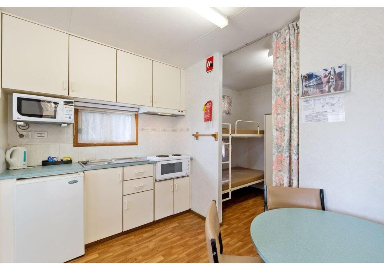 Economy Studio -Sleeps 6 (No Ensuite) - Photo 2