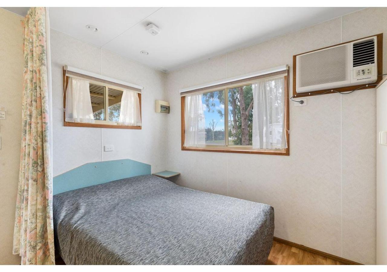 Economy Studio -Sleeps 6 (No Ensuite) - Photo 1