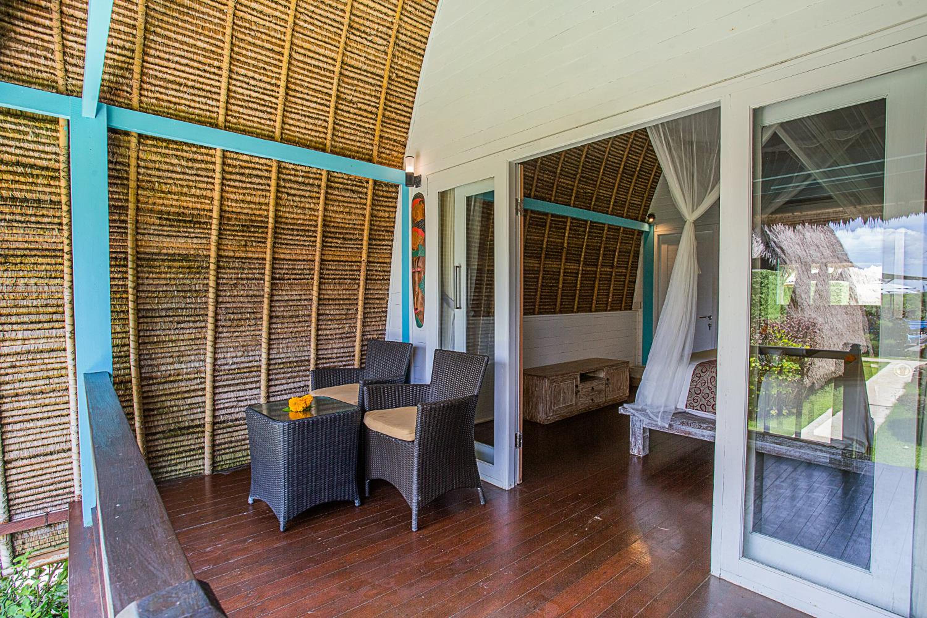 Deluxe Bungalow with Garden View - Photo 5