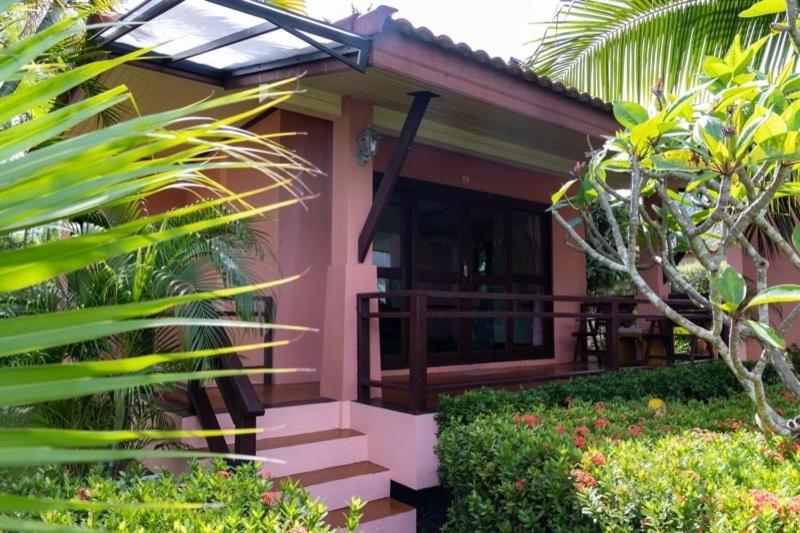 Bungalow (2 Adults) photo 2