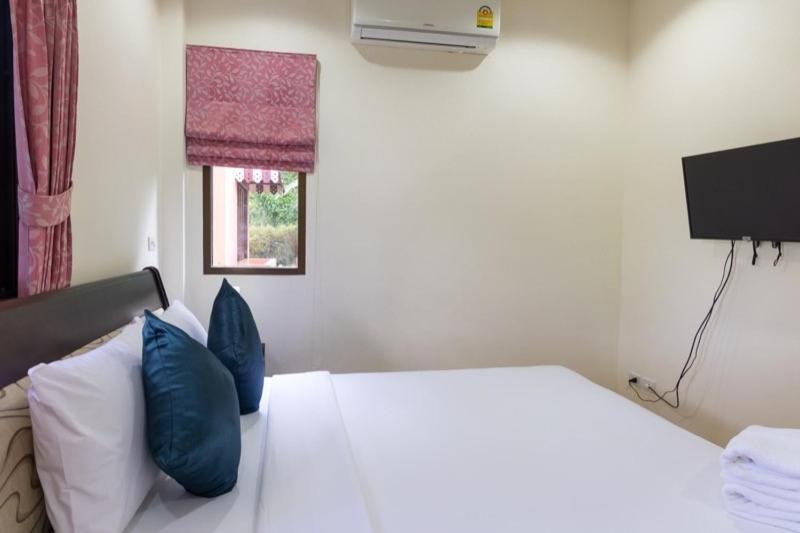 Quadruple Room with Garden View photo 2