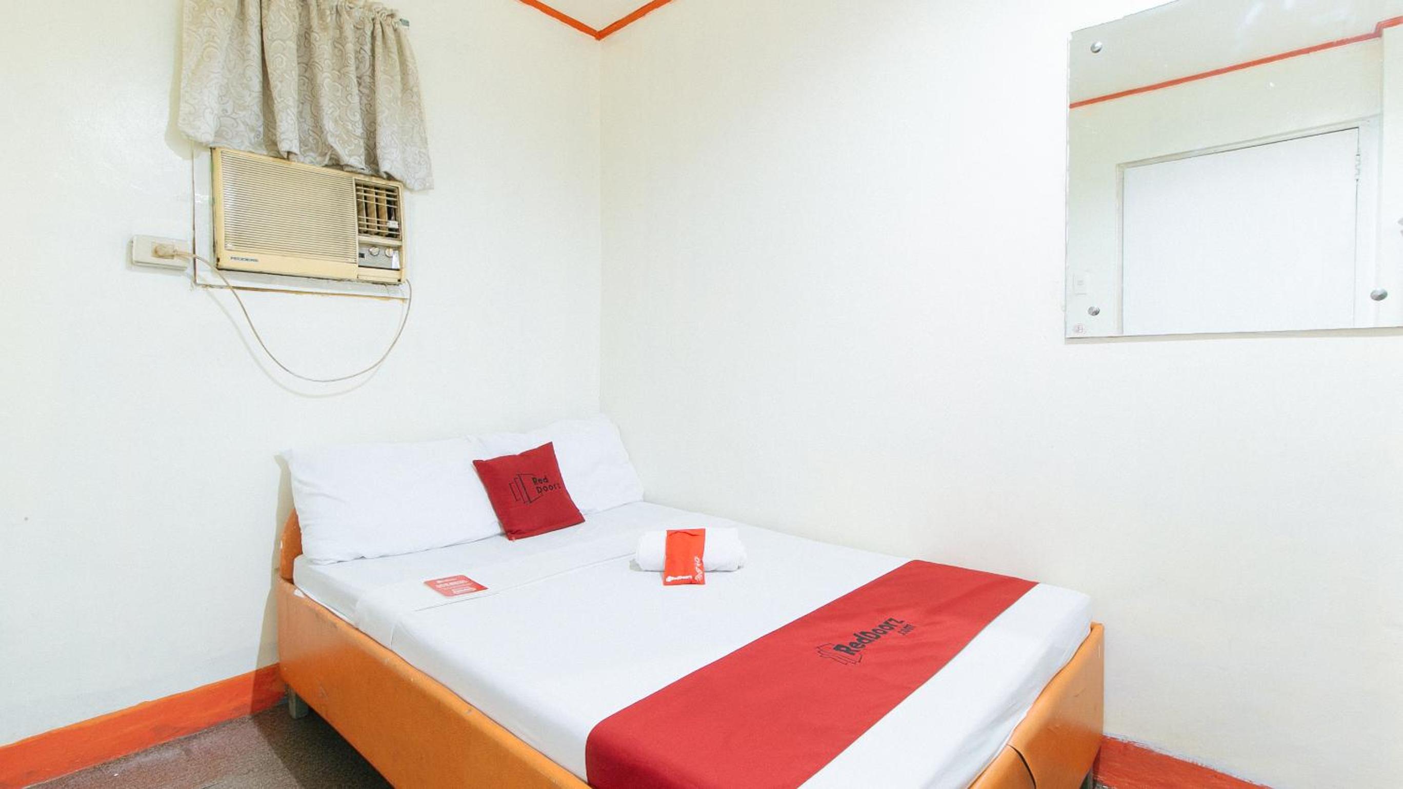 Standard Double Room - Photo 1