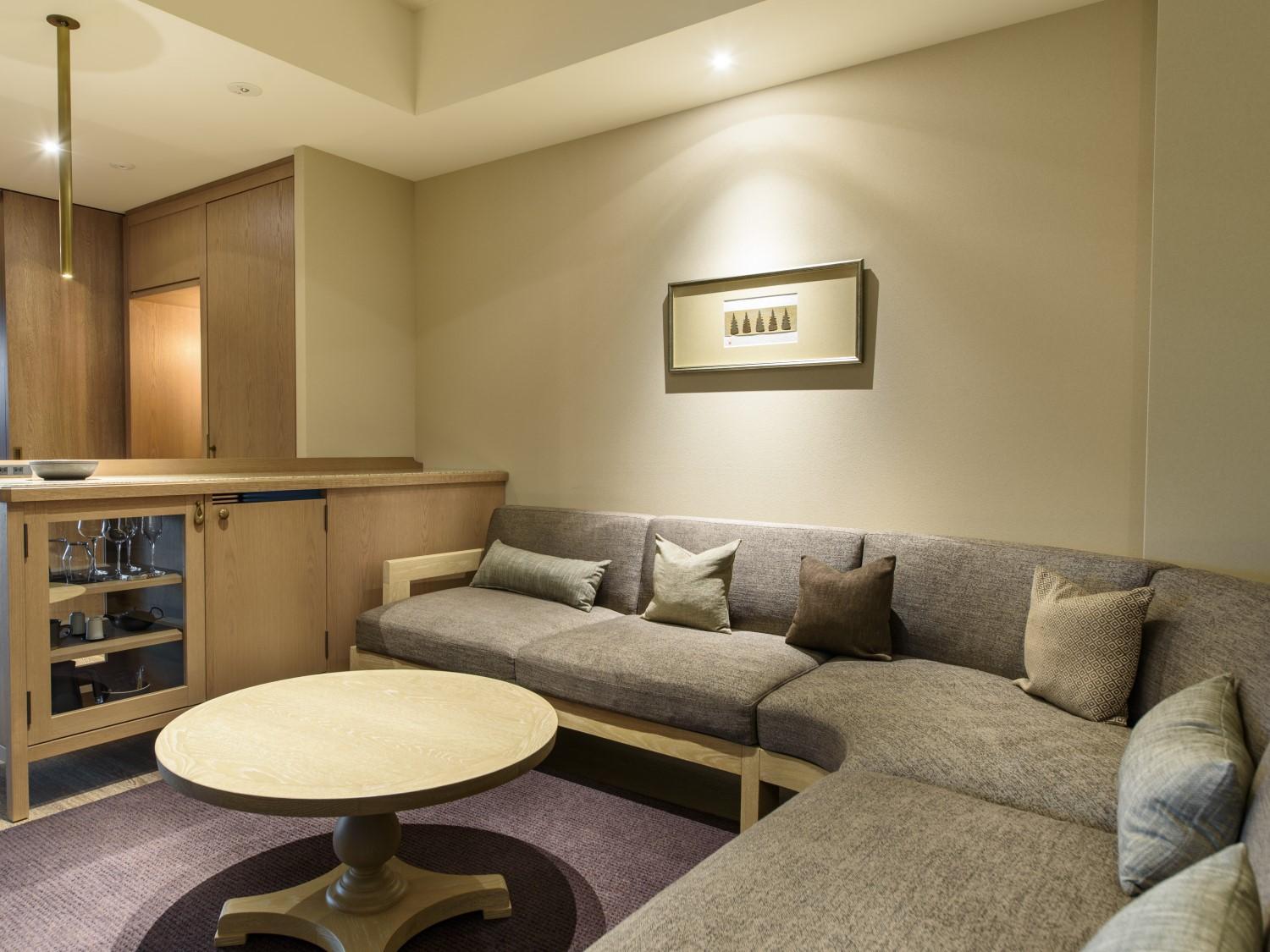 Stylish Suite with Open-Air Bath photo 2