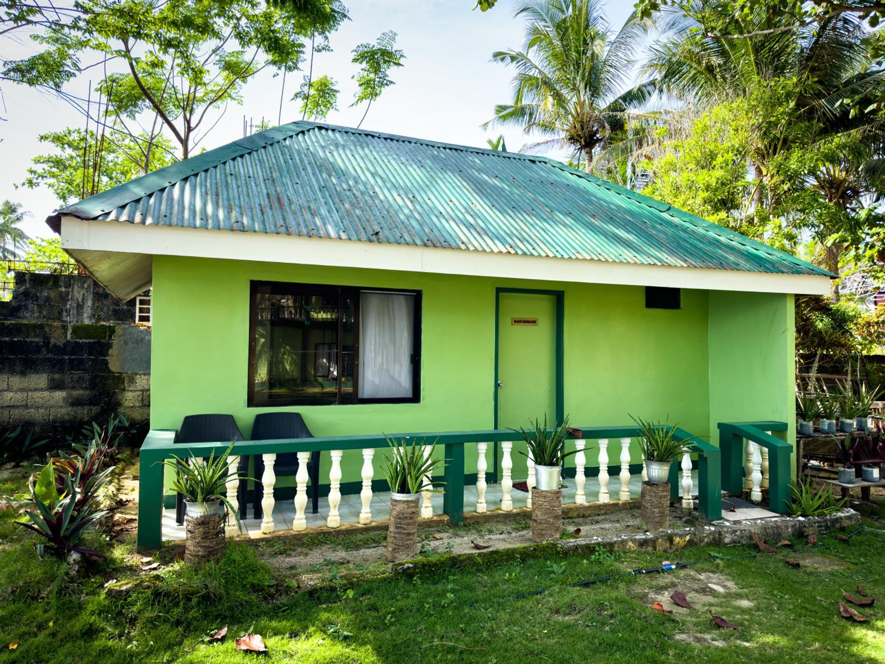 Bungalow with Sea View - Photo 9
