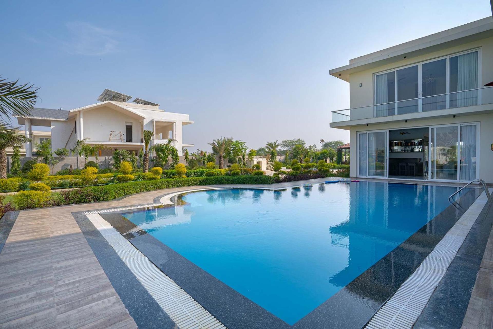 Villa photo 3