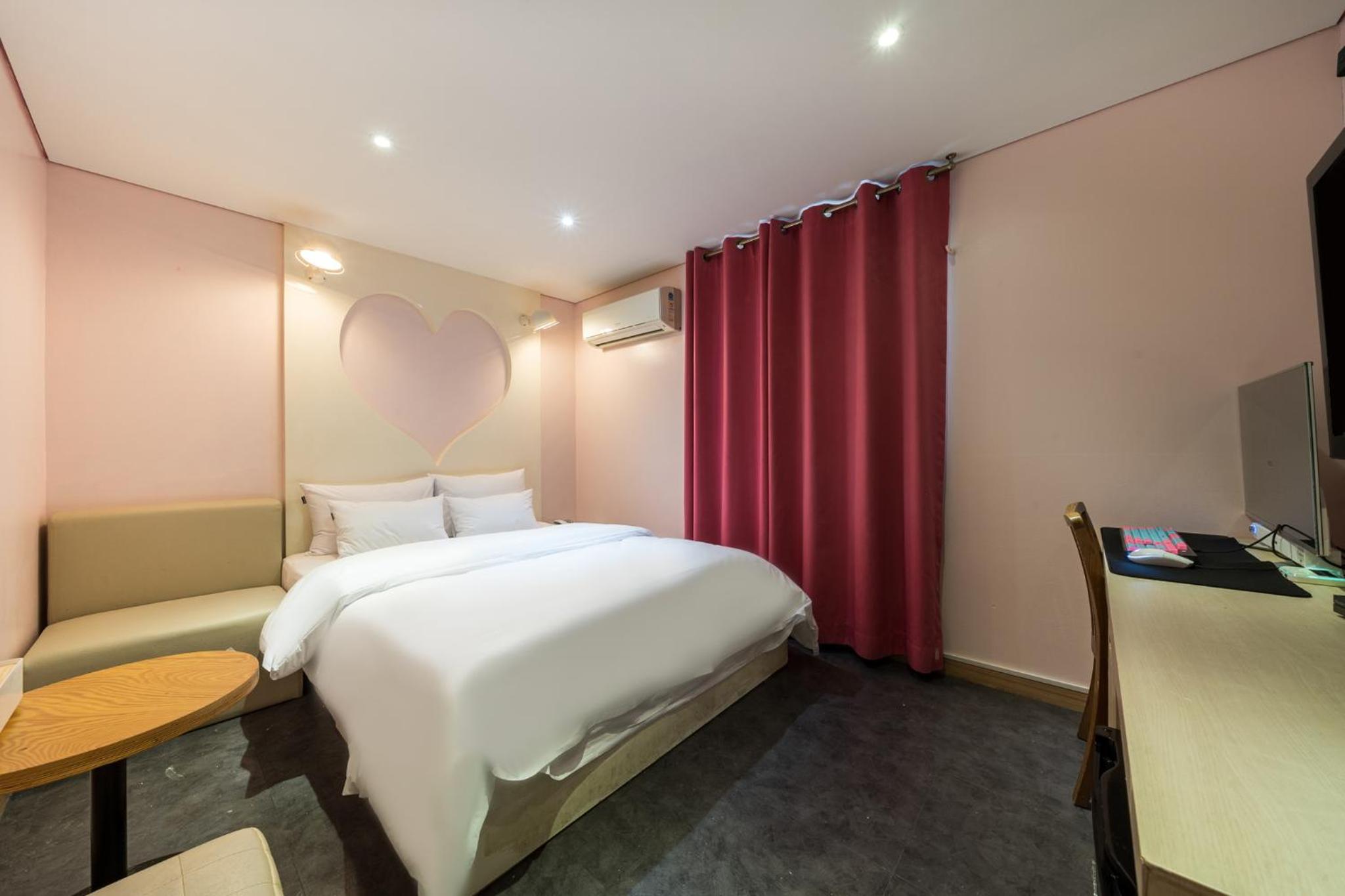 Deluxe Double Room - Photo 2
