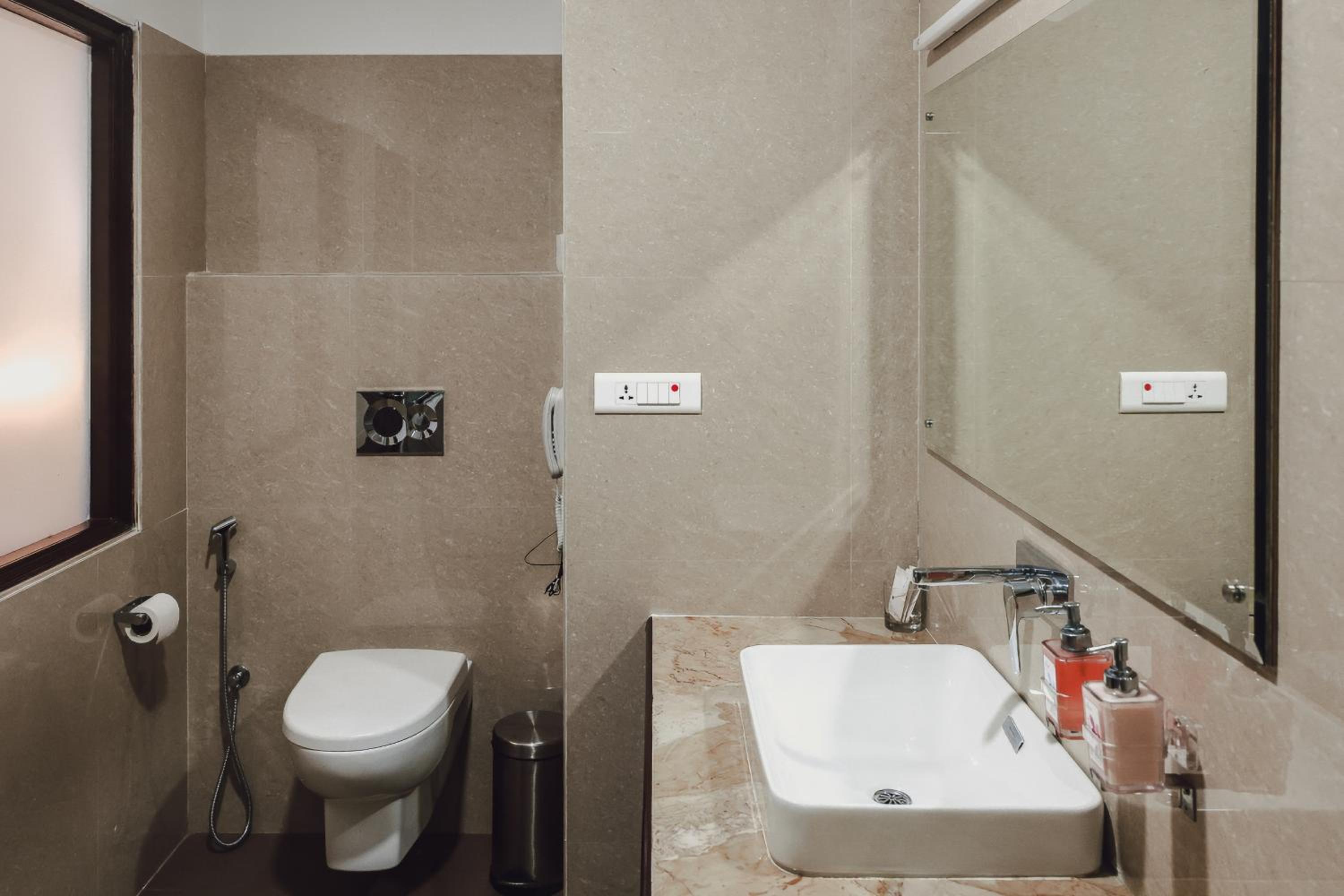Premier Triple room(10% discount on F&B ) - Photo 5