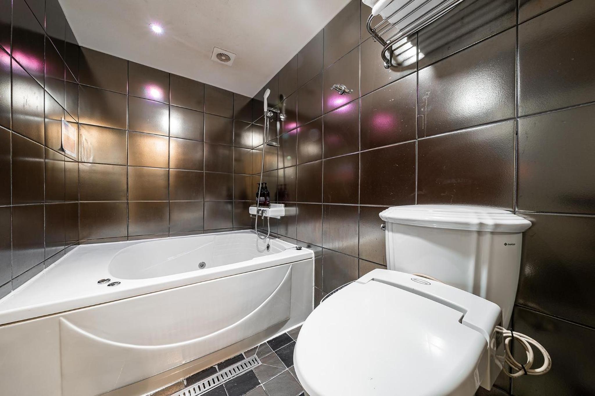 Premium Double Room - Photo 5
