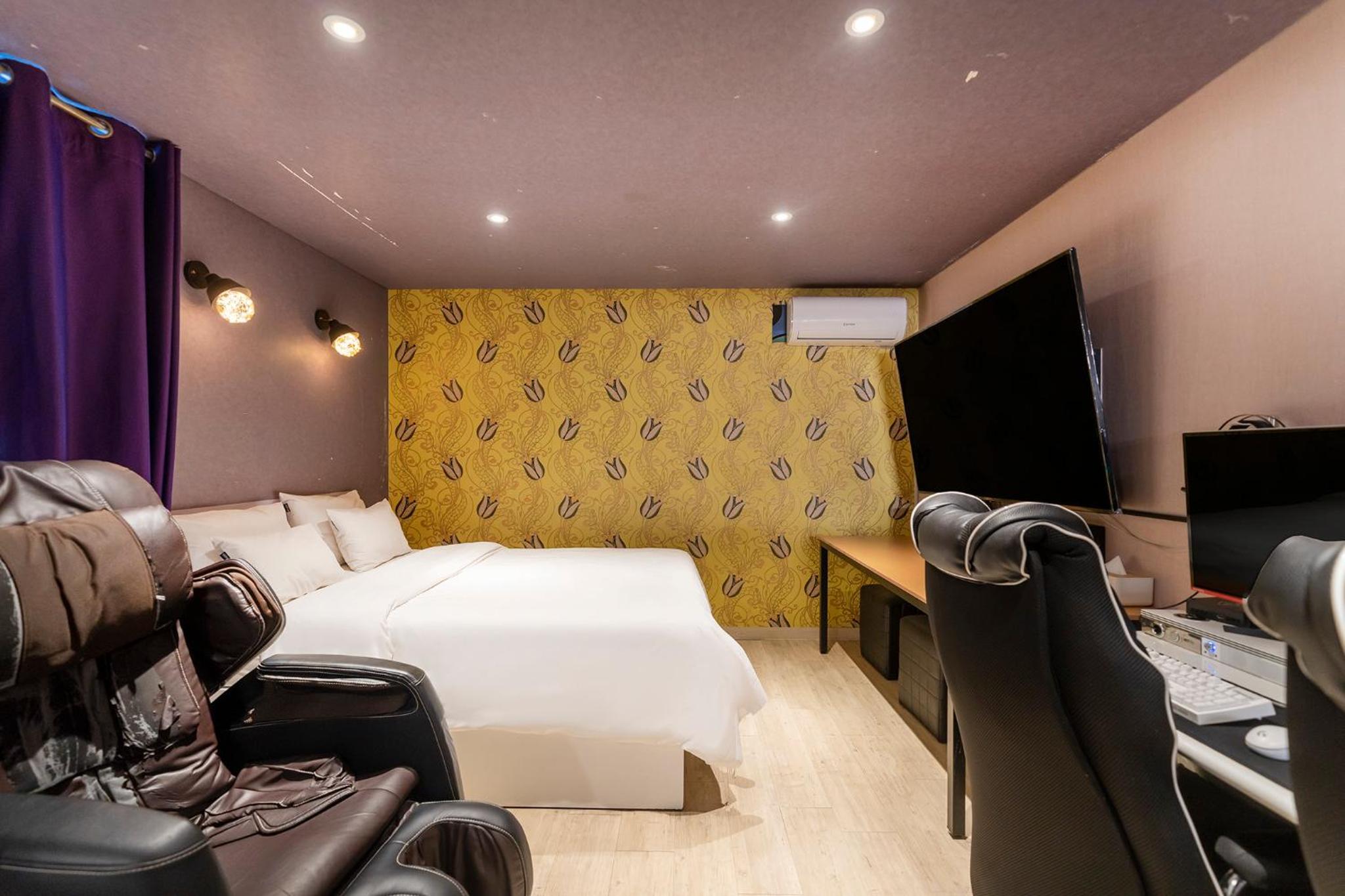 Premium Suite - Photo 3