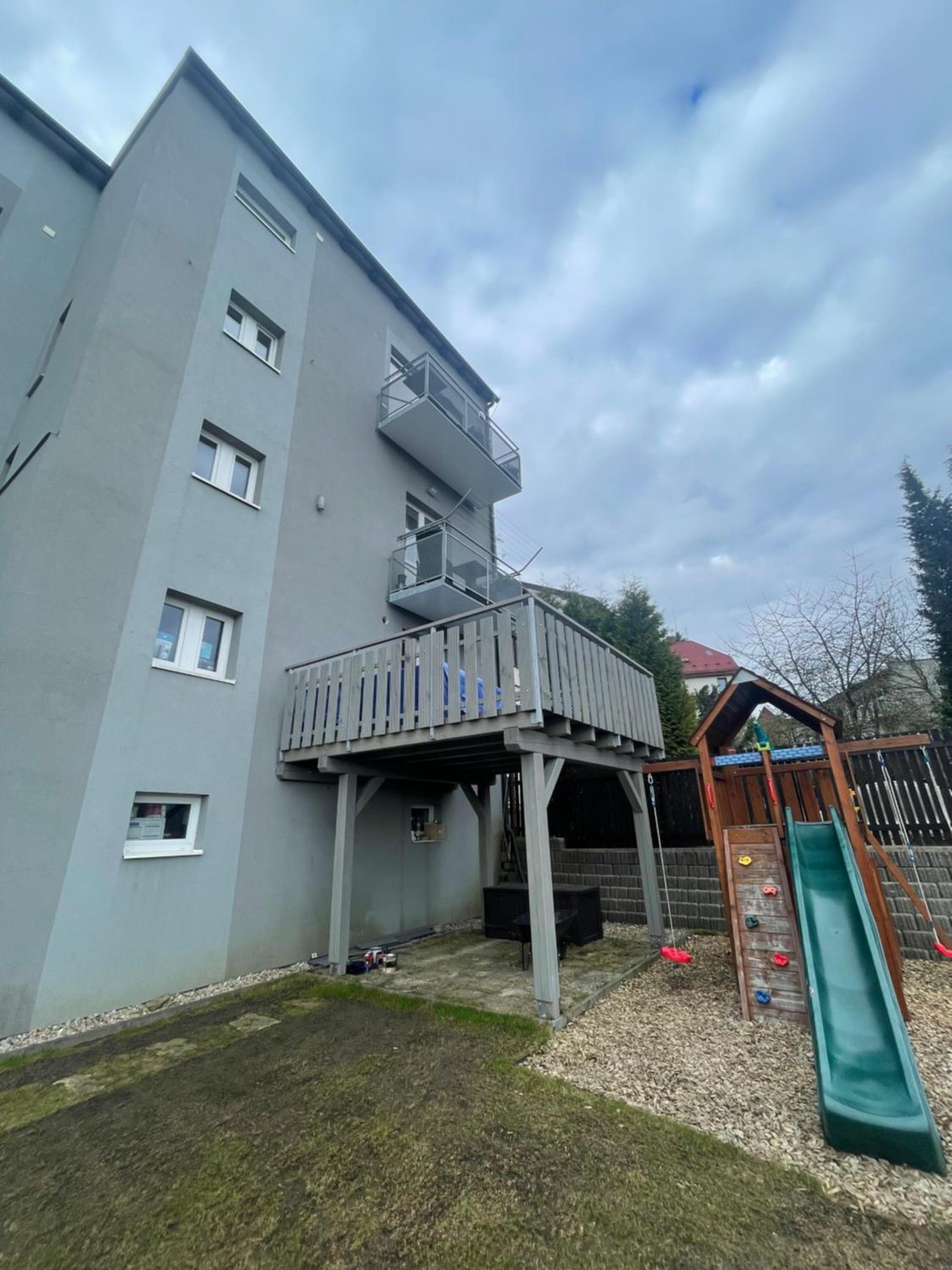 Apartment with Balcony photo 2