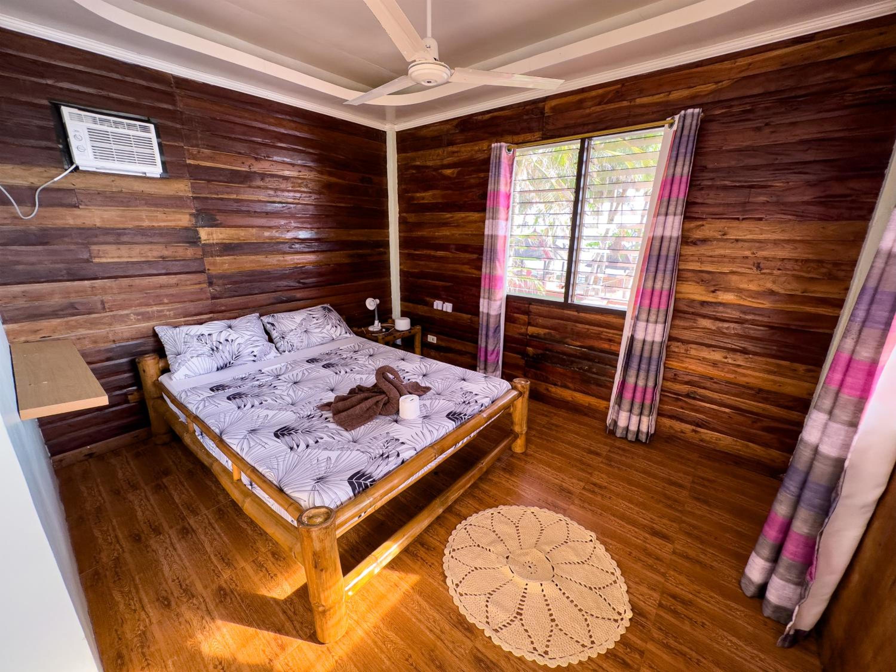 Queen Room with Sea View - Photo 1