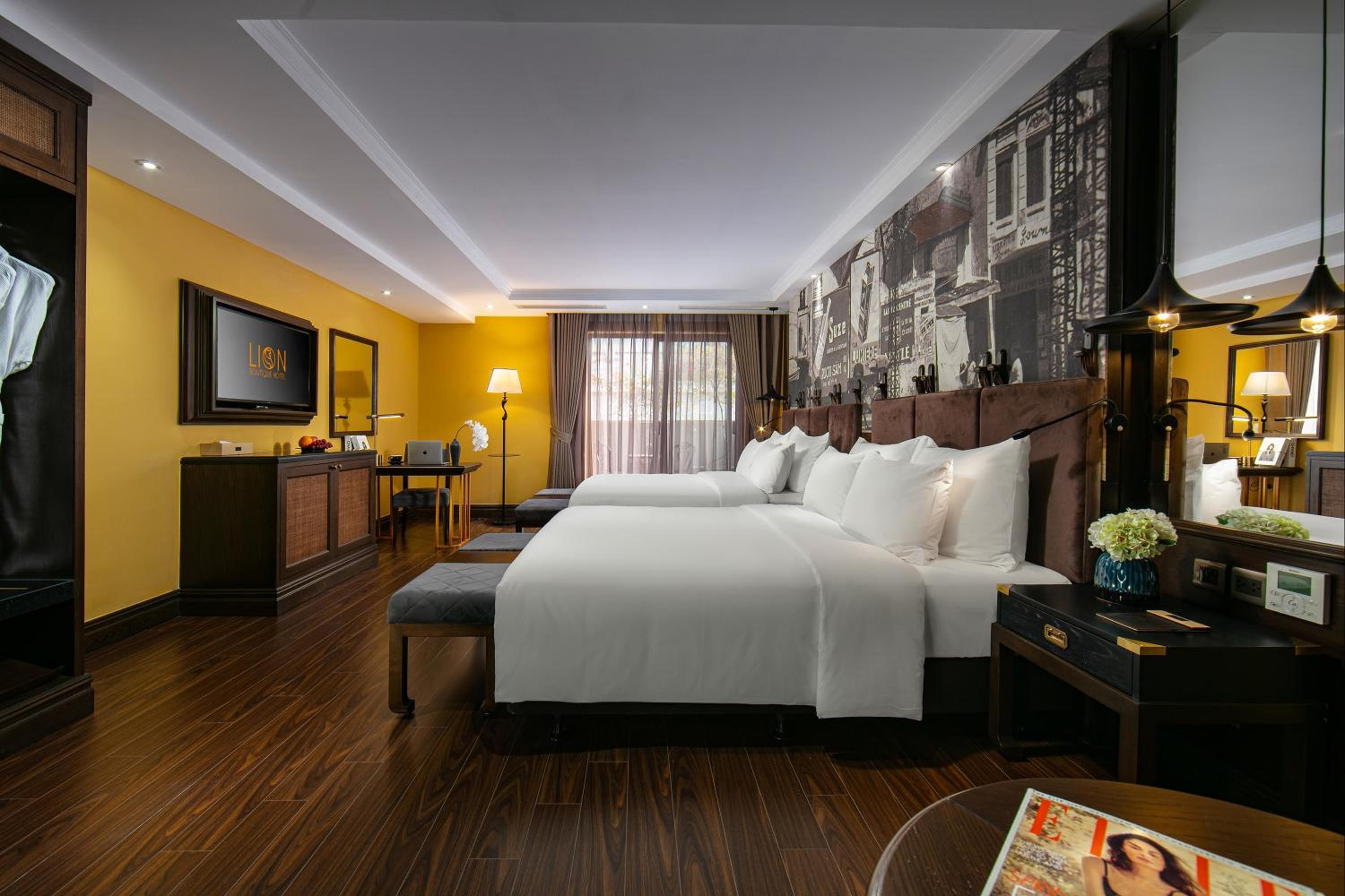 Family Suite with Balcony photo 3