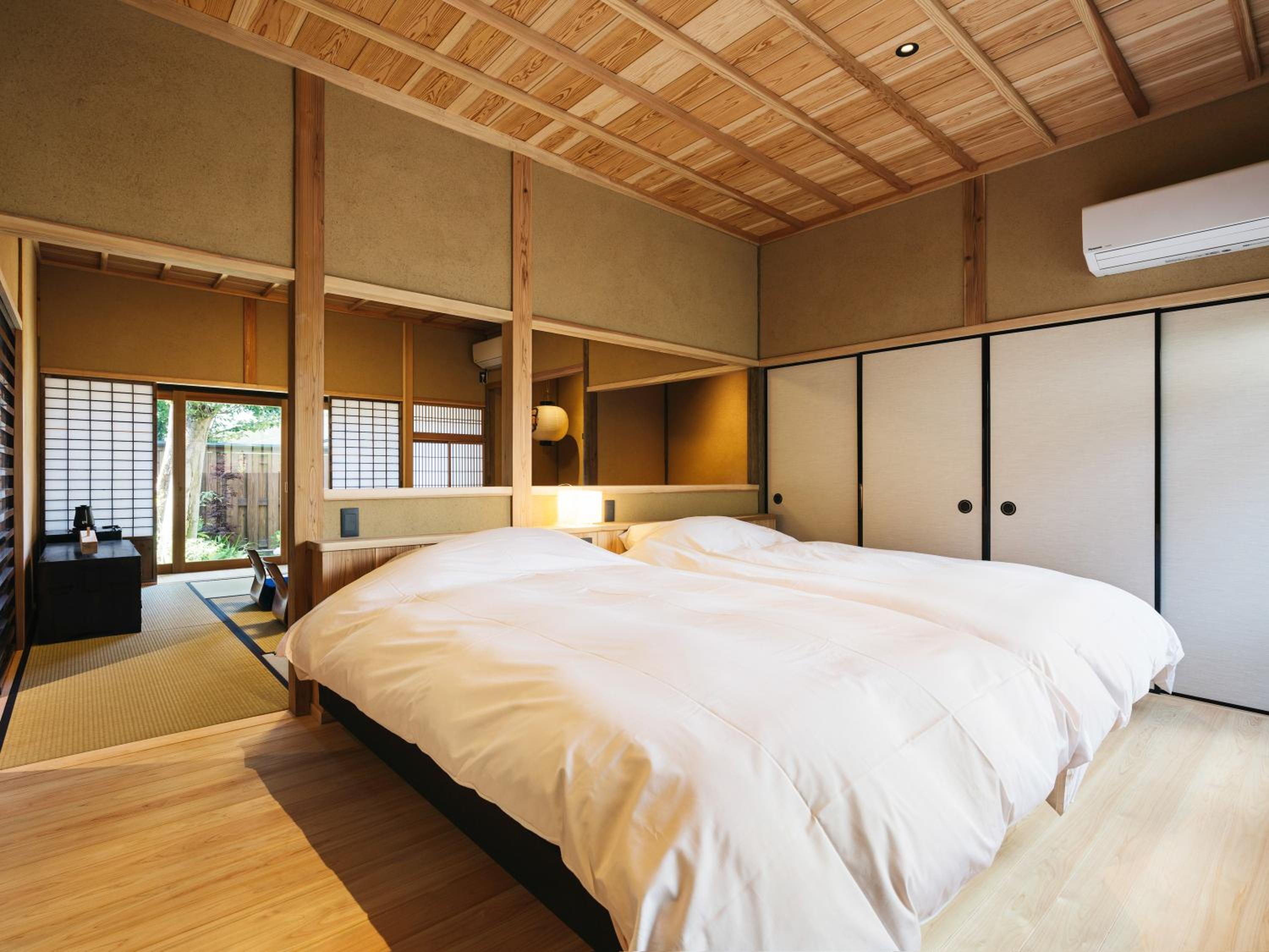 Standard Twin Room with Garden View - Non-Smoking photo 1