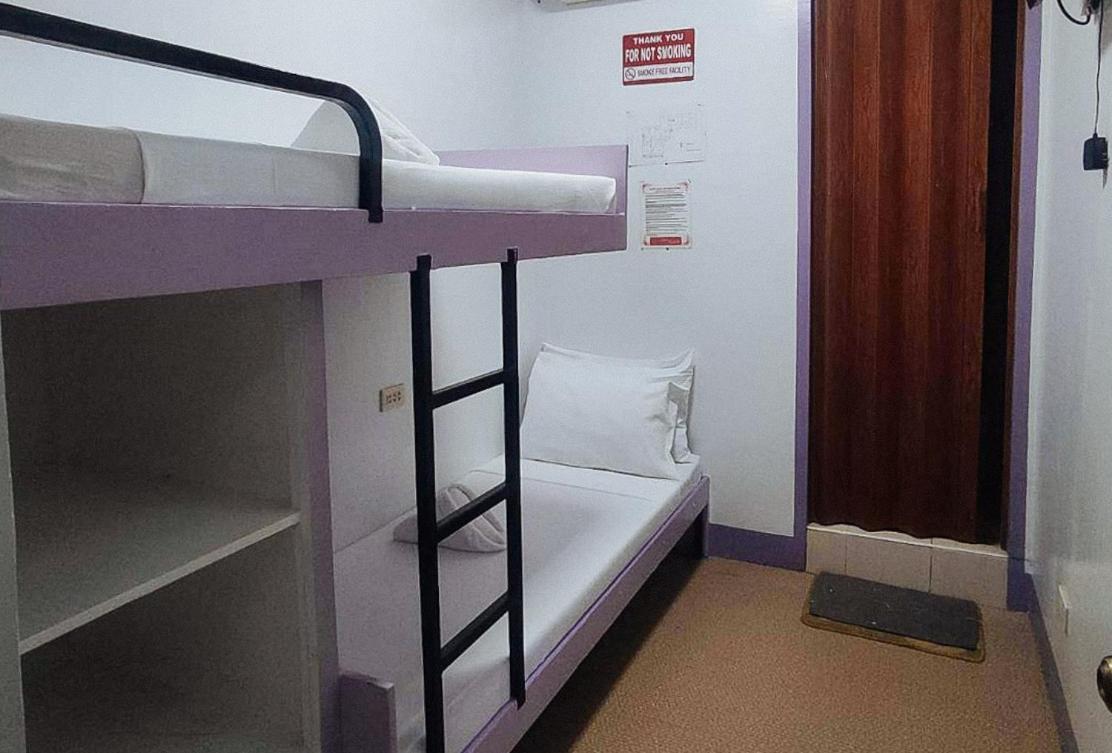 Twin Room - Photo 1