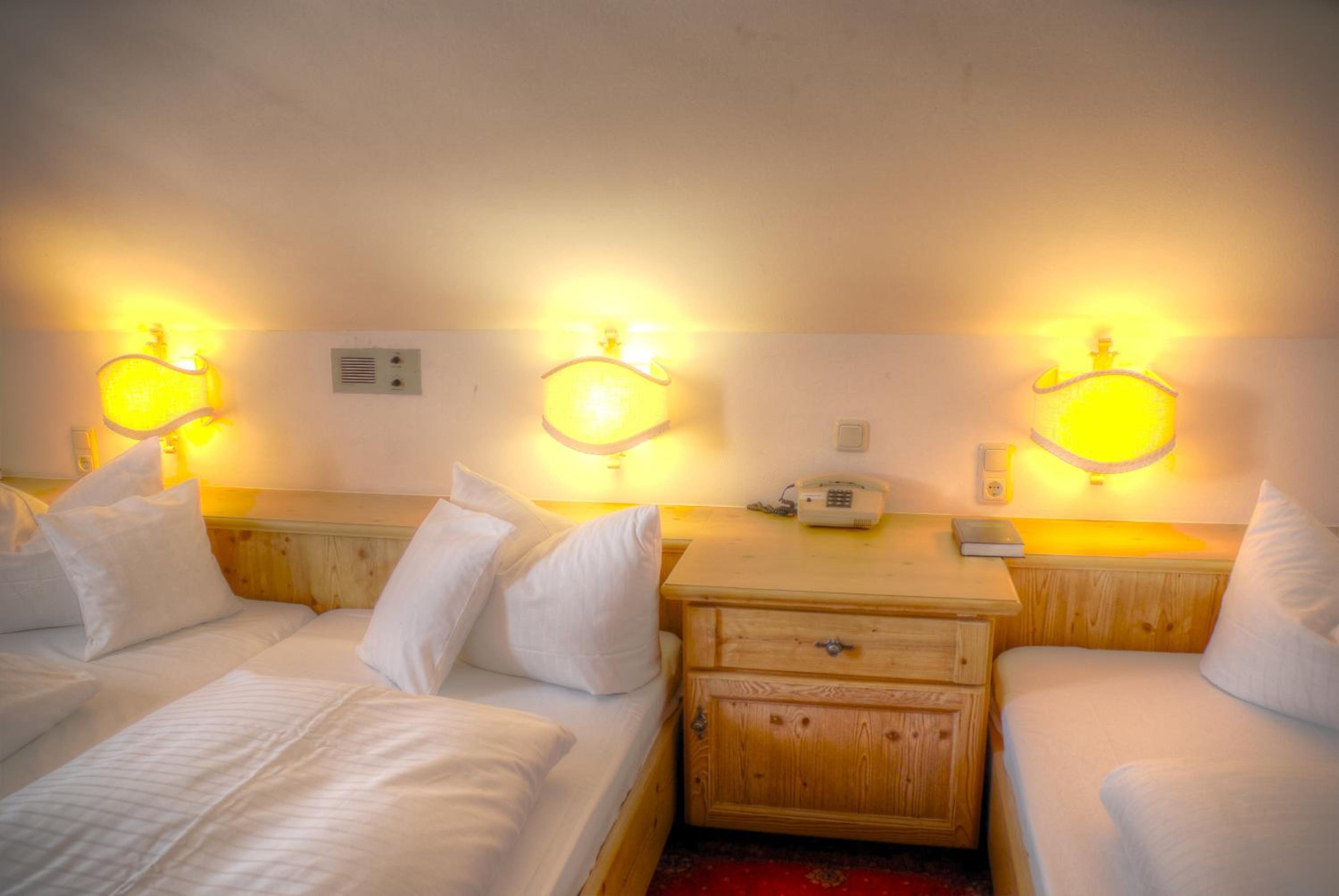 Triple Room - Photo 6