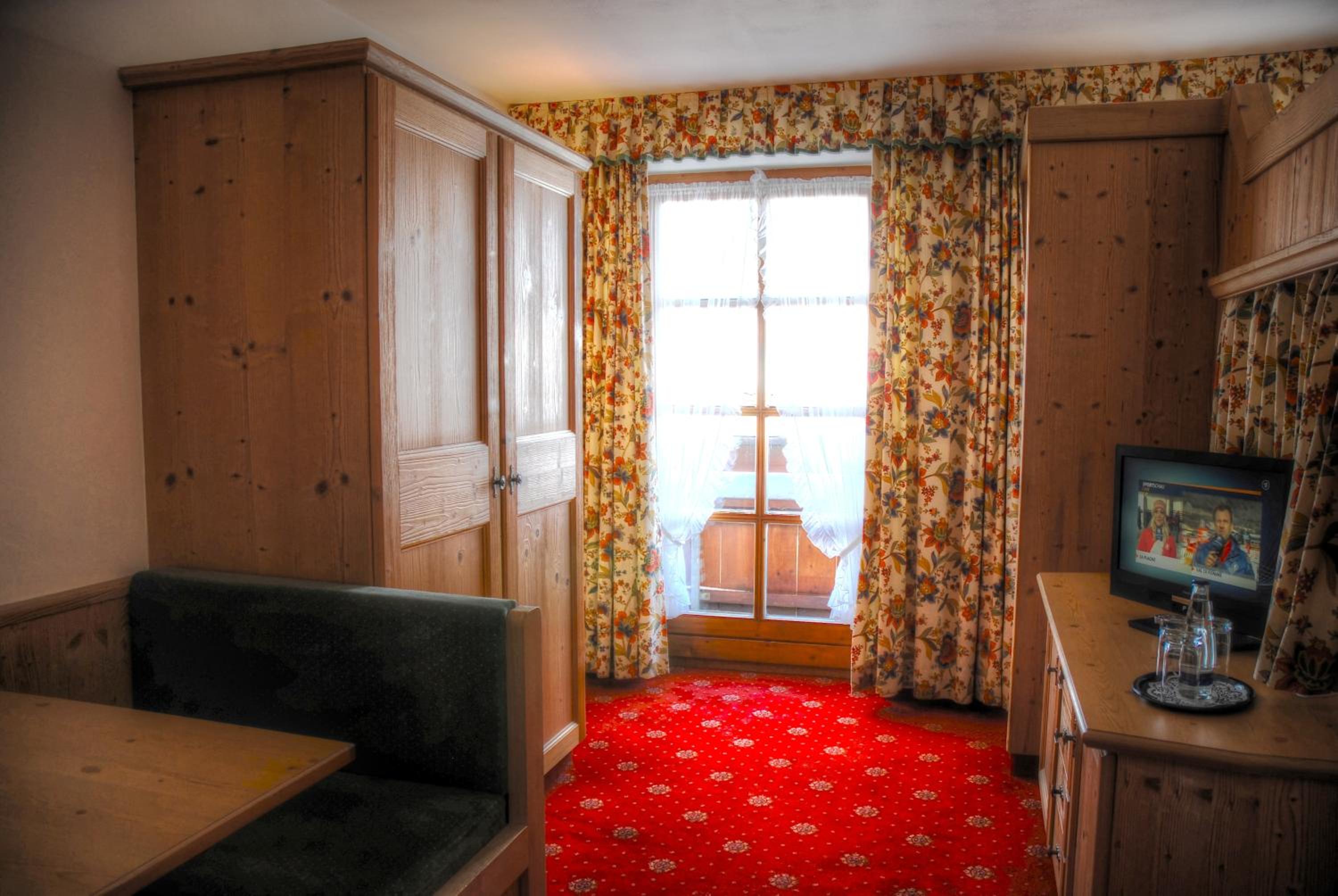 Family Room with Bathroom - Photo 3