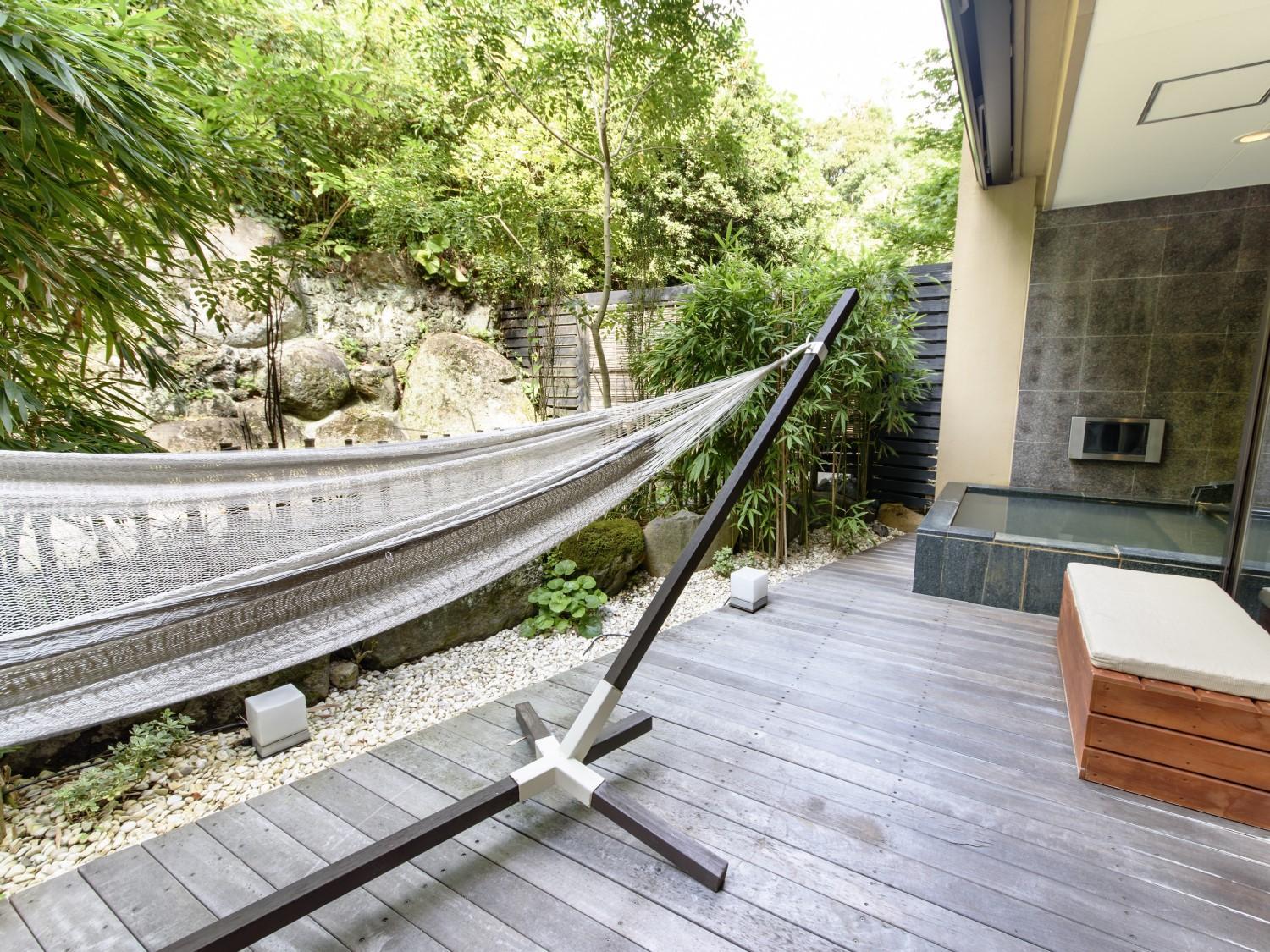 Japanese-Style Quadruple Room photo 3