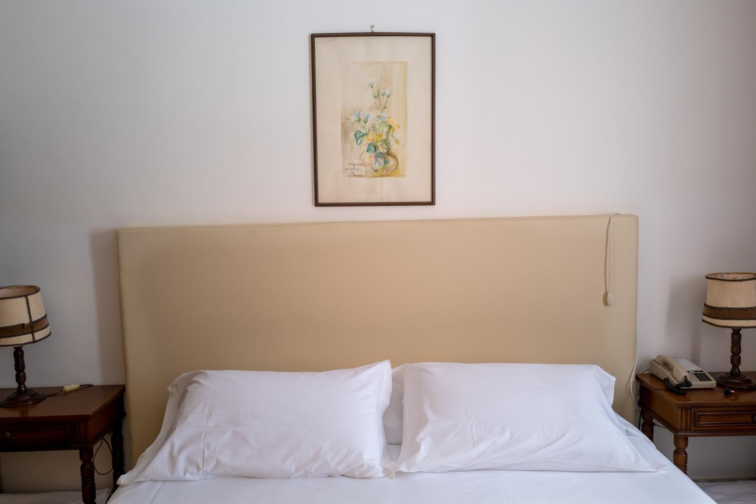 Standard Double or Twin Room with Sea View - Photo 15