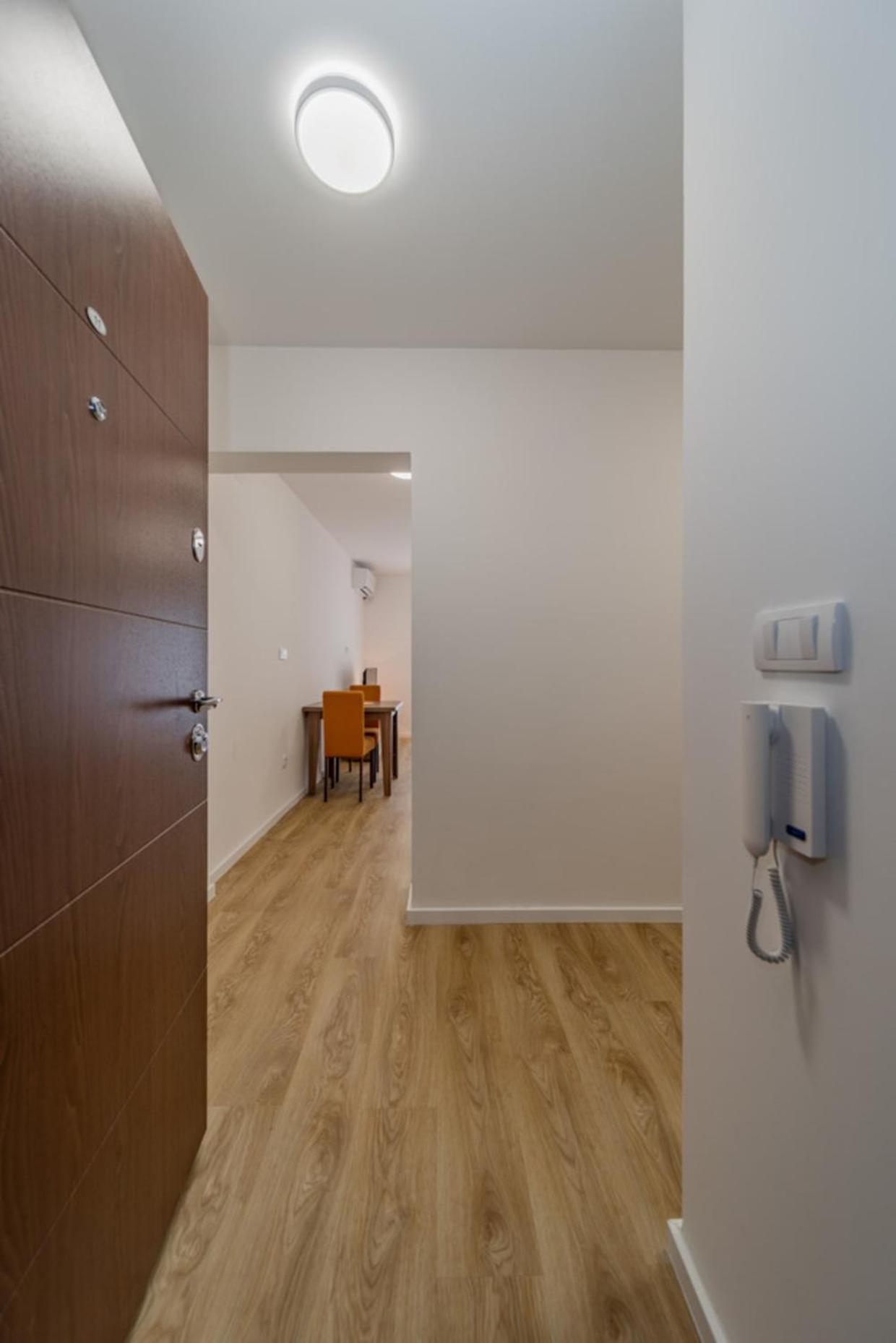 Standard Apartment - Photo 11