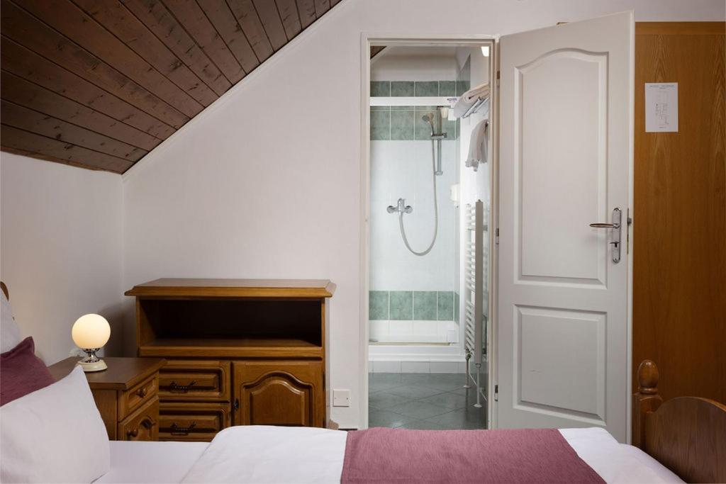 Classic Double or Twin Room photo 3