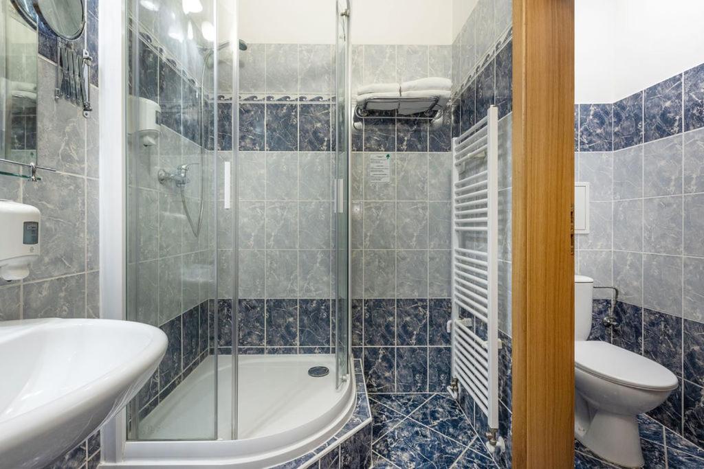 Classic Double or Twin Room photo 2