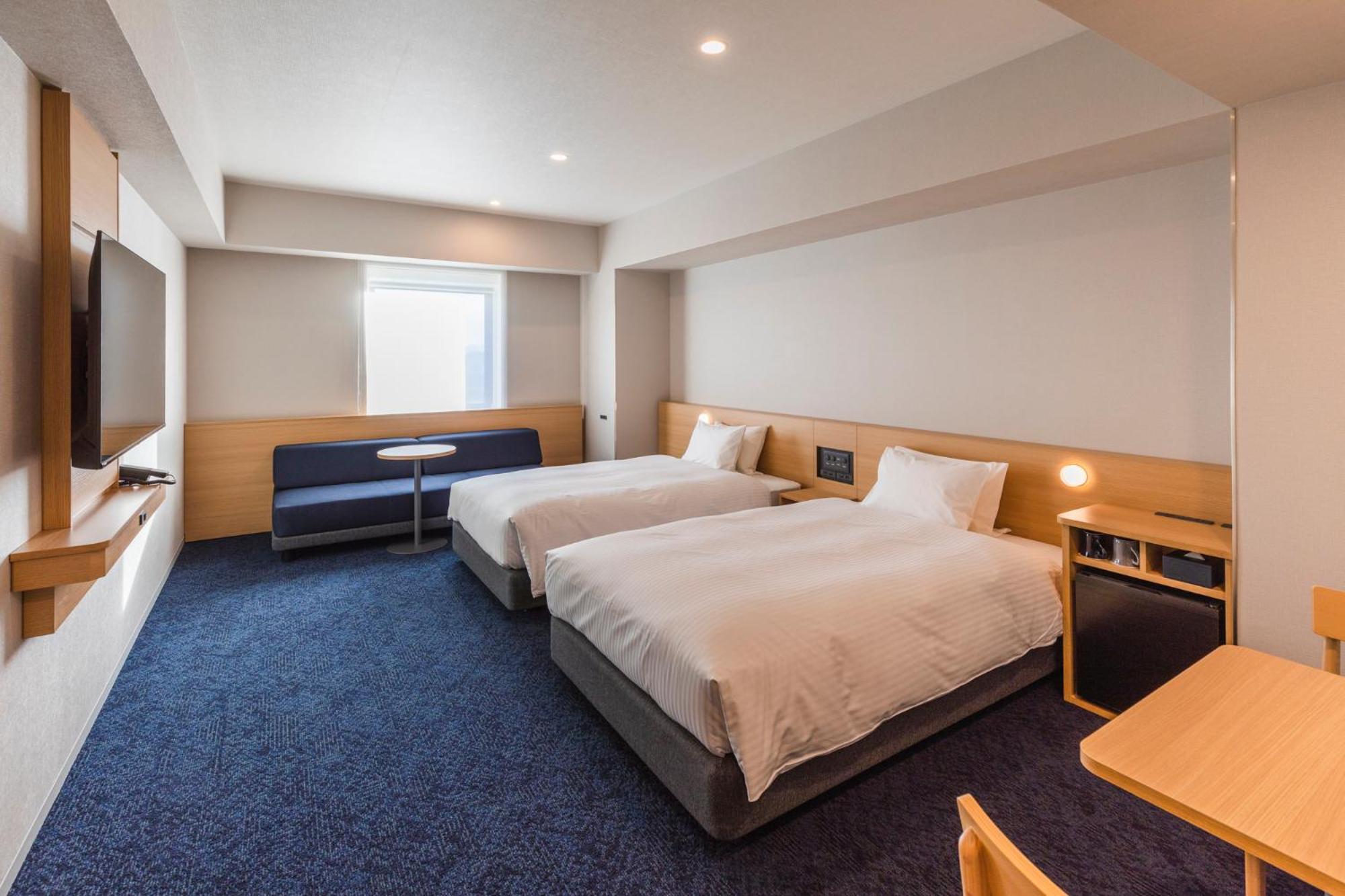 Deluxe Twin Room Double Use - Photo 1