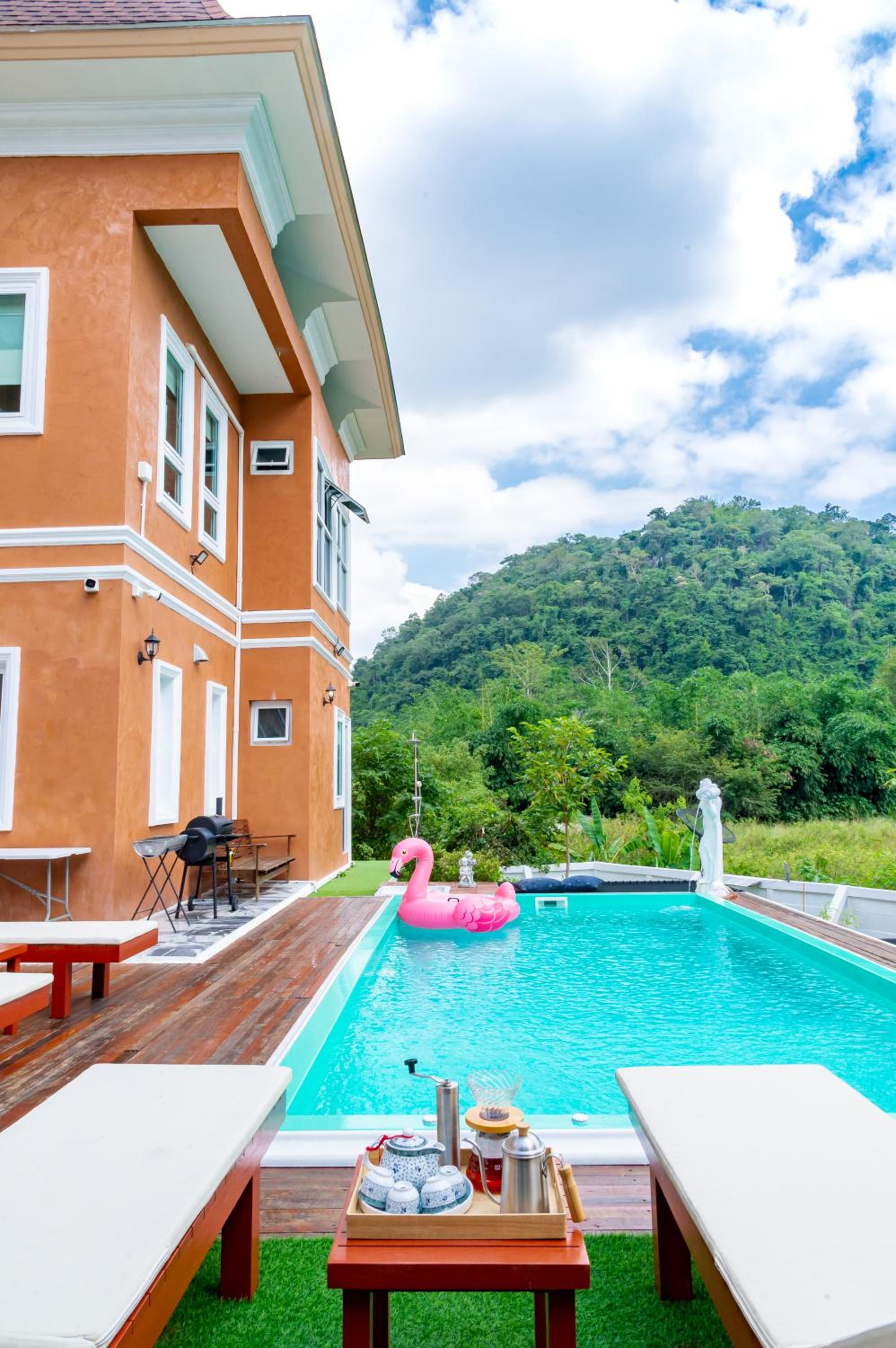 Villa with Private Pool - Photo 31