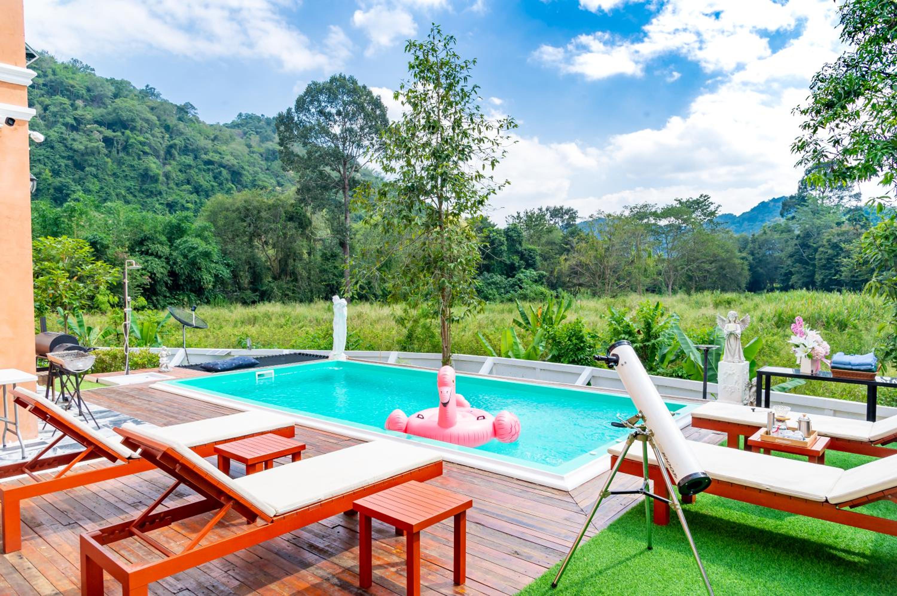 Villa with Private Pool - Photo 39