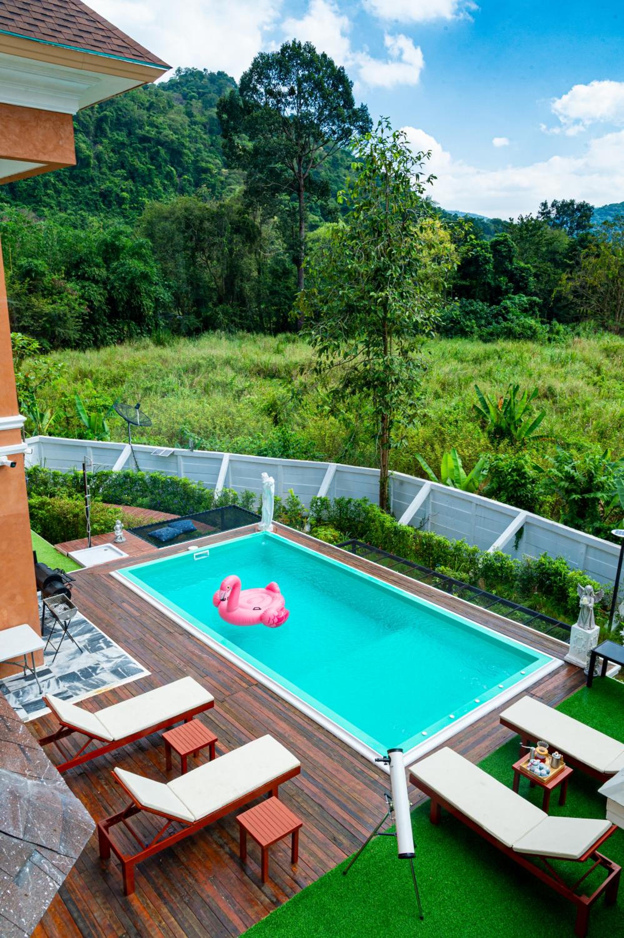 Villa with Private Pool - Photo 49