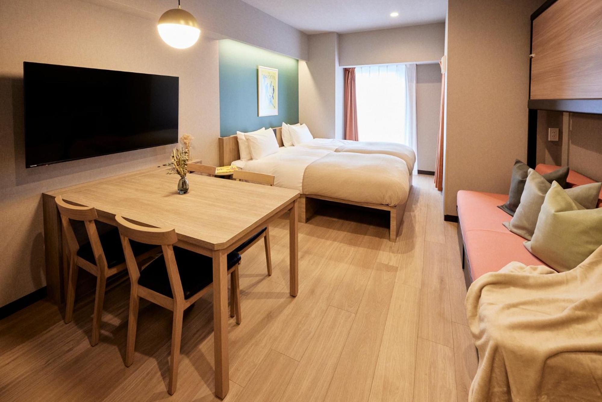 Deluxe Studio Apartment