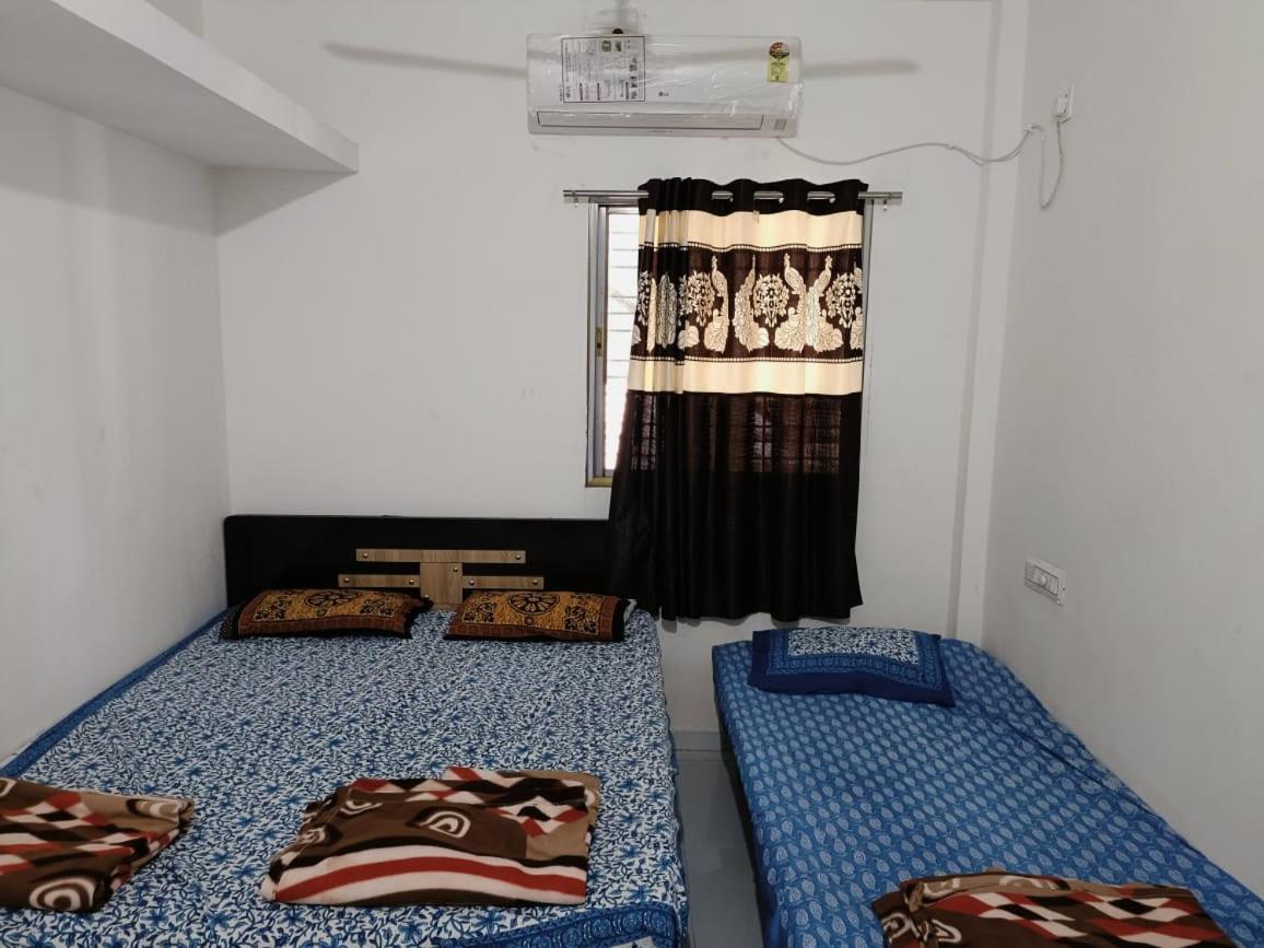 Two-Bedroom House photo 3