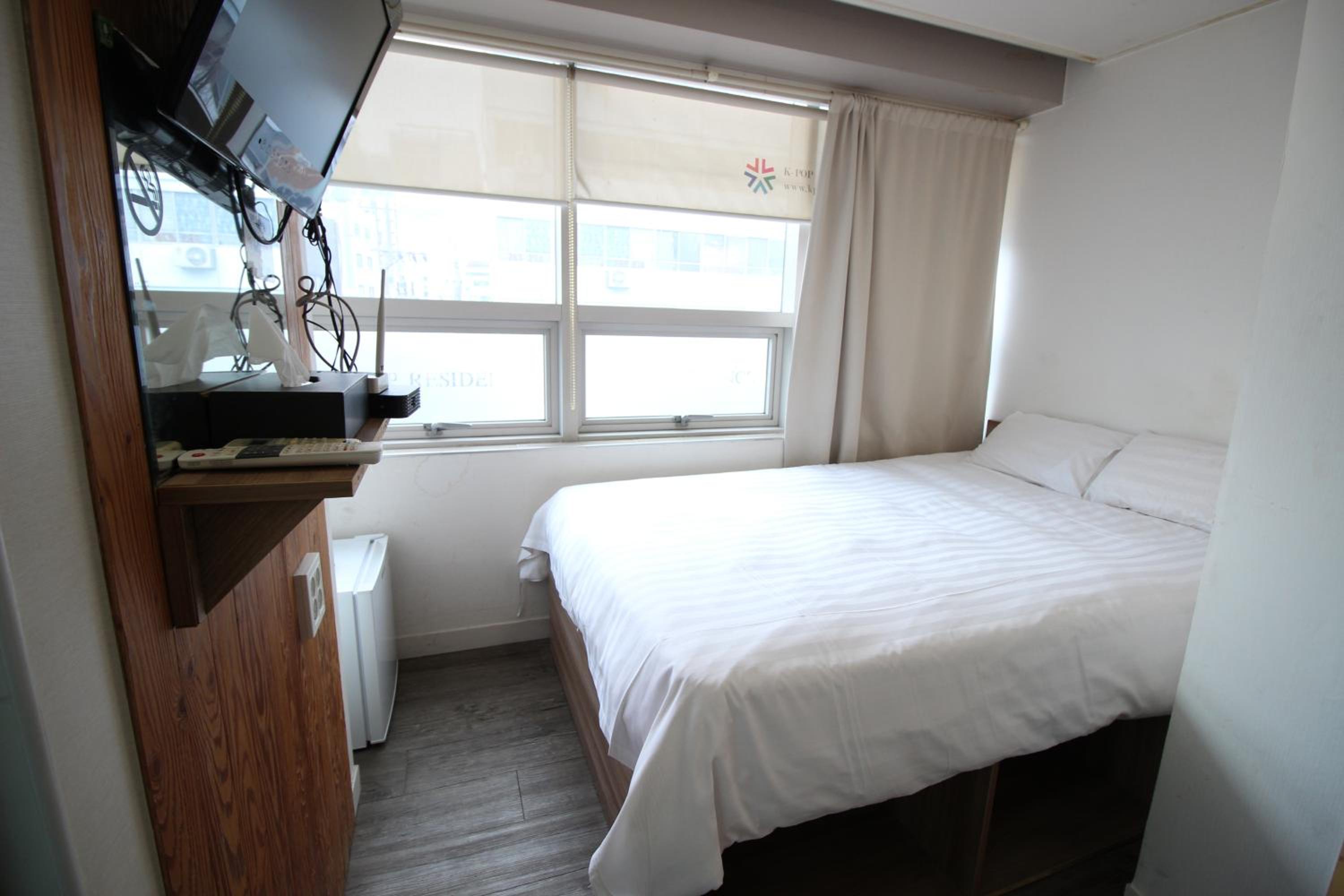 Standard Double Room - Photo 1